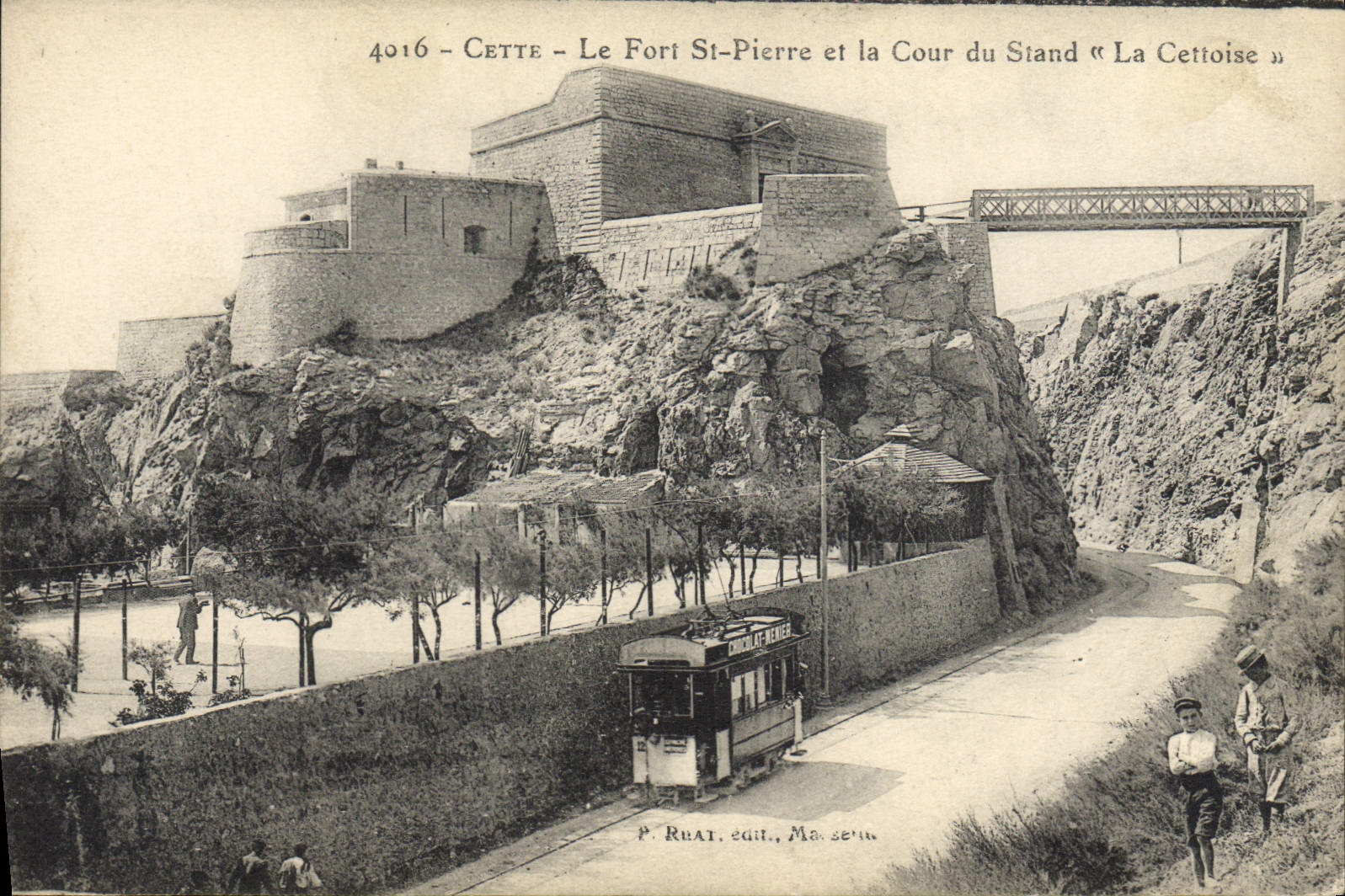 CPA Tramway Train Cette le fort St Pierre et la cour du stand La Cettoise
