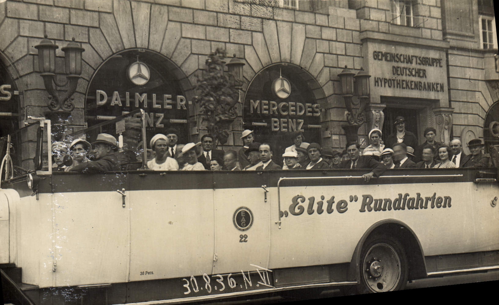 Real photo Automobile Bus Elite Rundfahrten Berlin 1936 Daimler Mercedes Benz