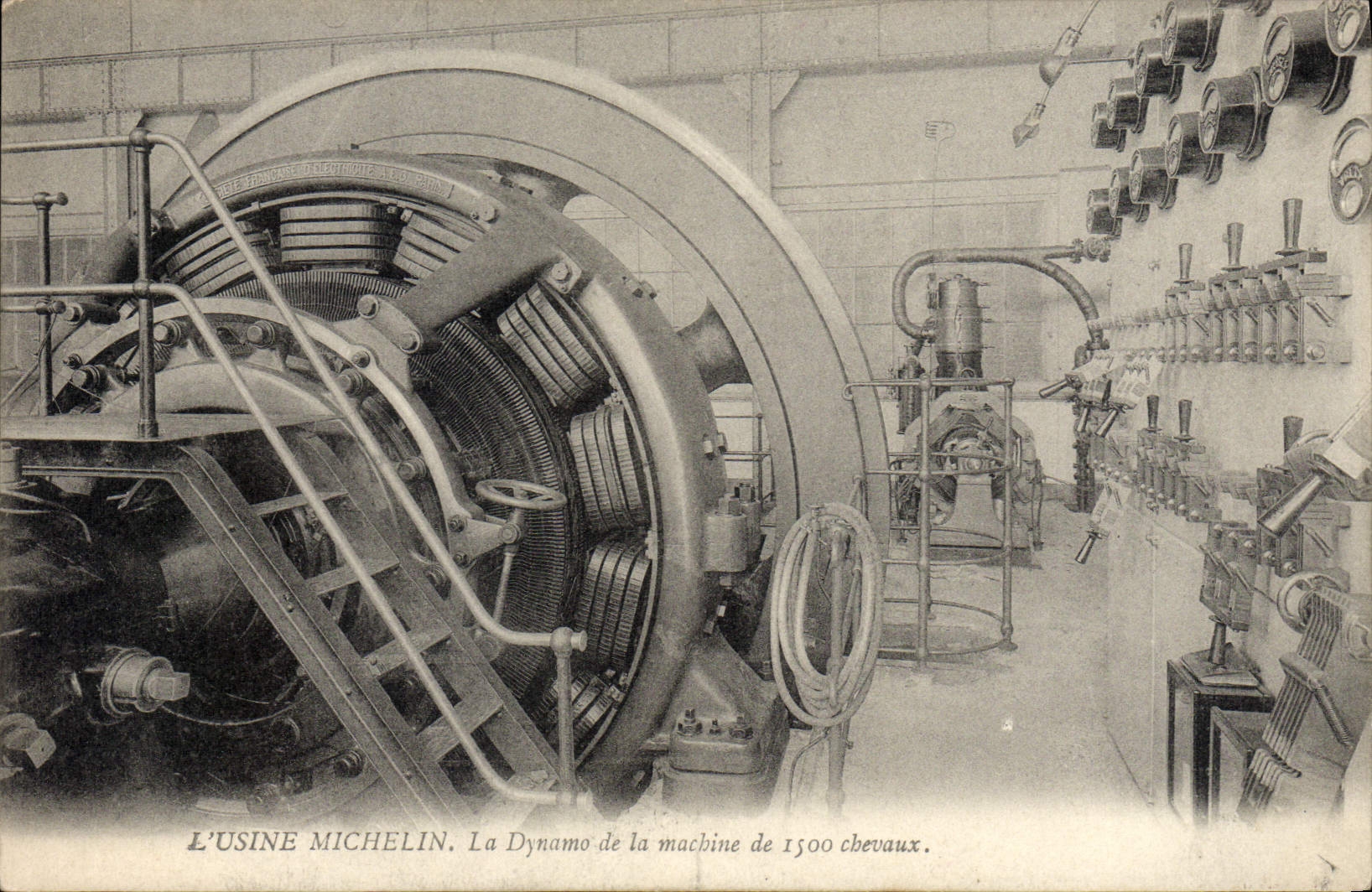 Fábrica de automóvil de la POSTAL de la VENDIMIA Michelin Clermont-Ferrand el dínamo de la máquina de 1500 caballos