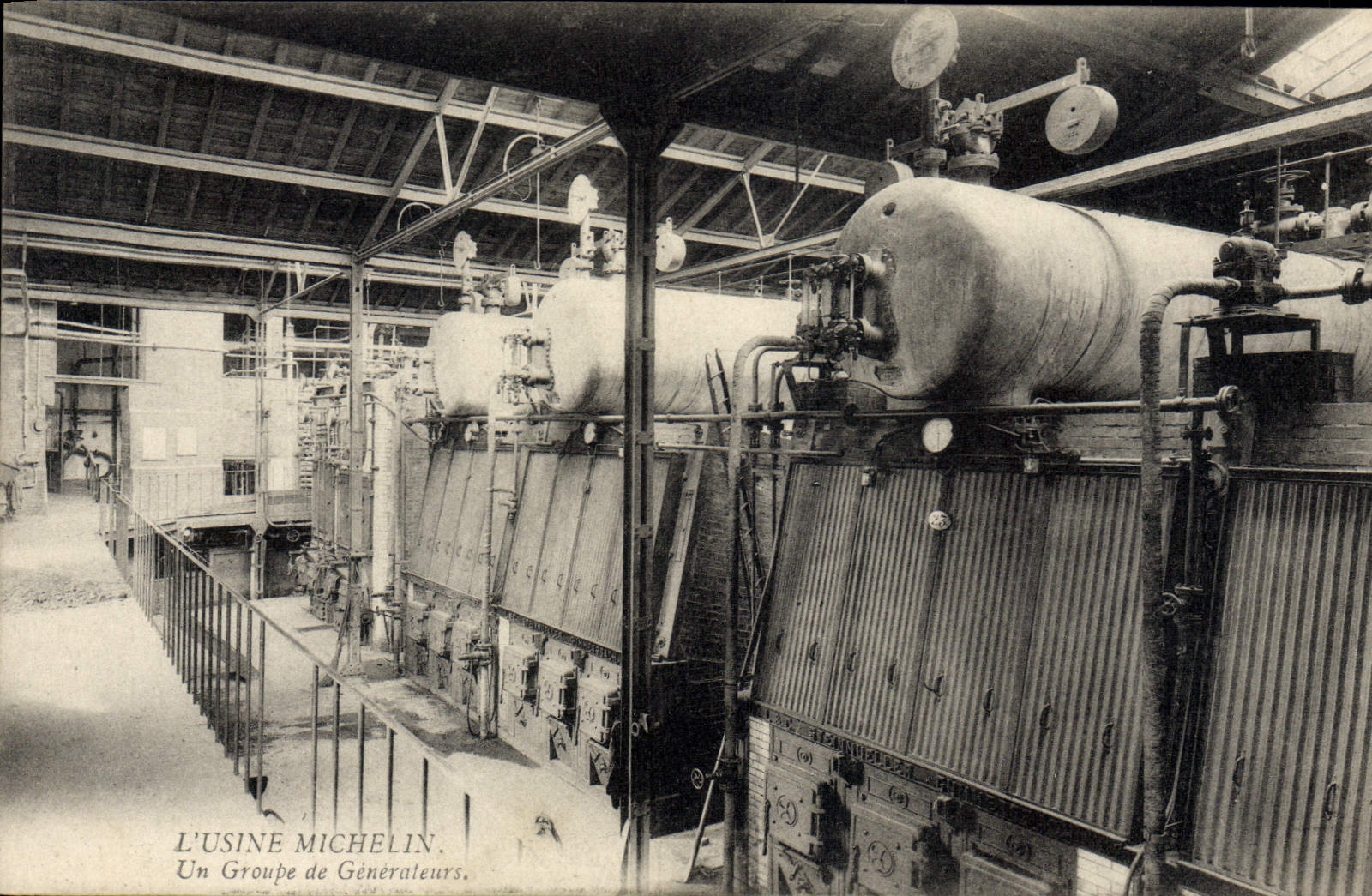 Fábrica de automóvil de la POSTAL de la VENDIMIA Michelin Clermont-Ferrand al grupo de generadores