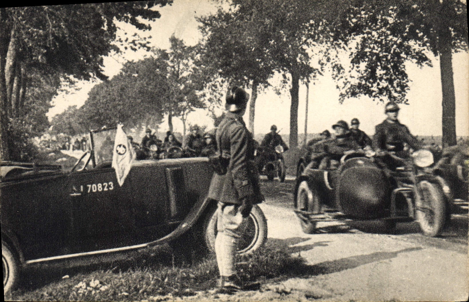 Motorcylcist de Militaria de la escuadrilla de la bici del motor de la POSTAL de la VENDIMIA