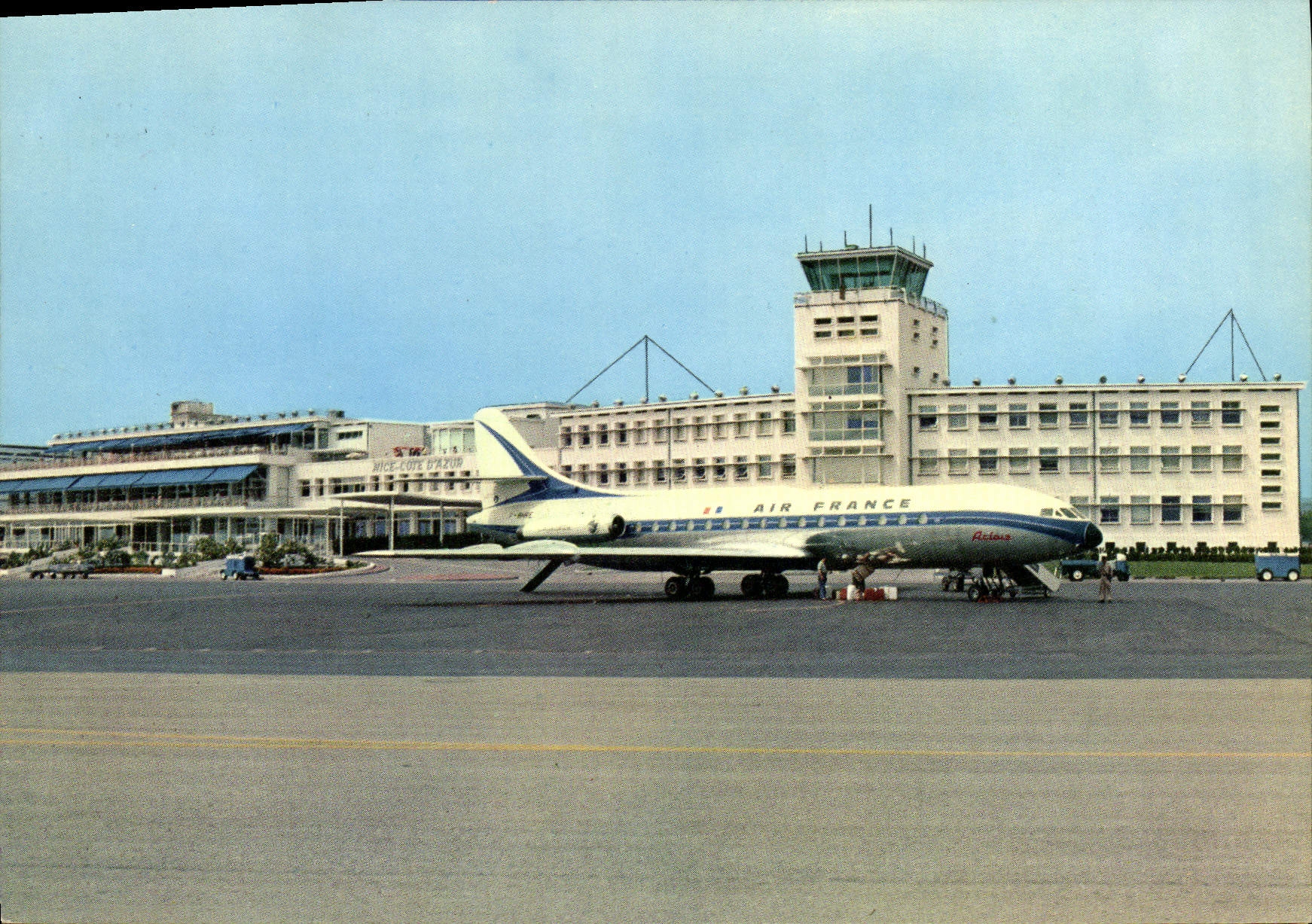 CPM Avion Aviation Nice La Caravelle et l'aeroport de Nice Cote d'Azur