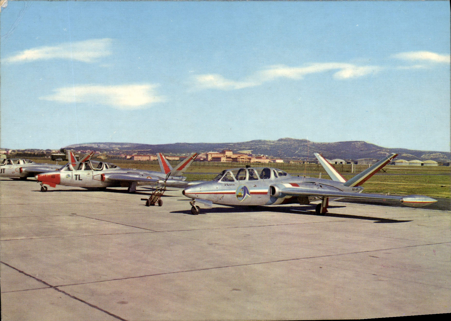 MODERN CARD Plane Aviation Living room of Provence Flying school Ground and carpark of the planes schools
