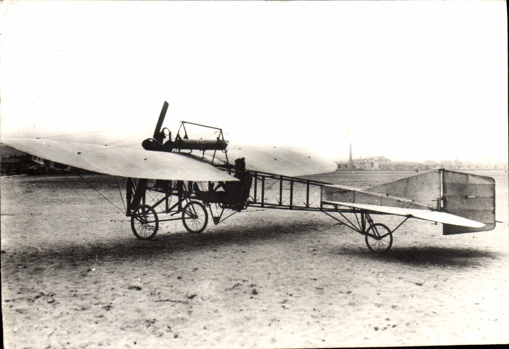 CPM Avion Aviation 1910 Le monoplan Saulnier 
