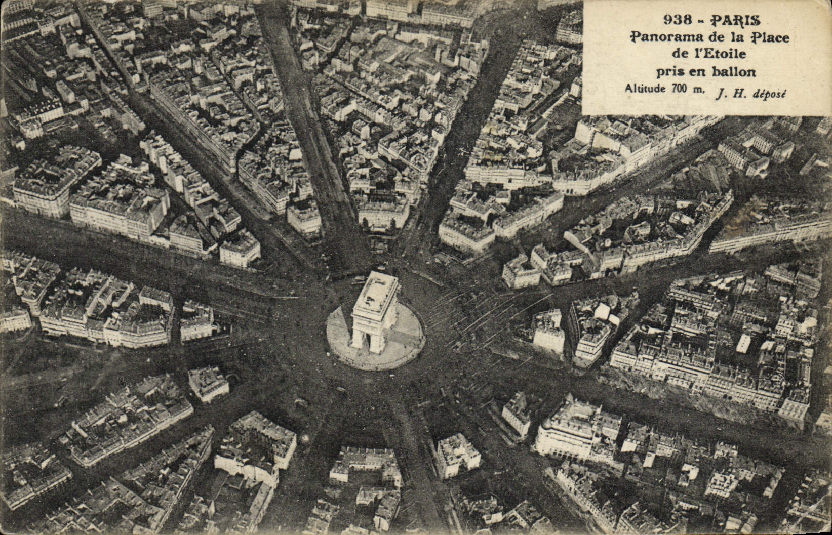 CPA Avion Aviation Paris Panorama de la place de l'Etoile pris en ballon