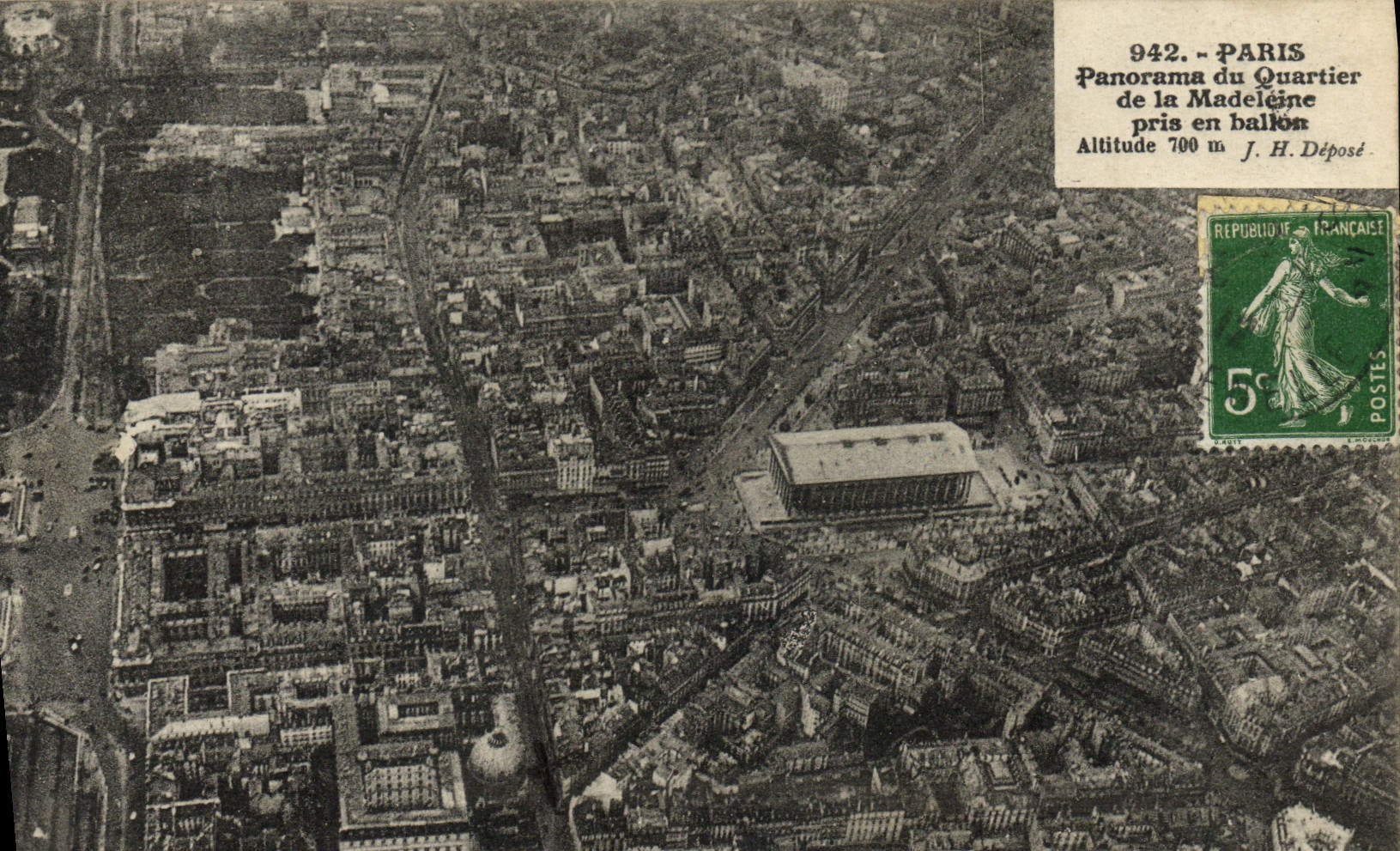 CPA Avion Aviation Paris Panorama du quartier de la Madeleine pris en ballon