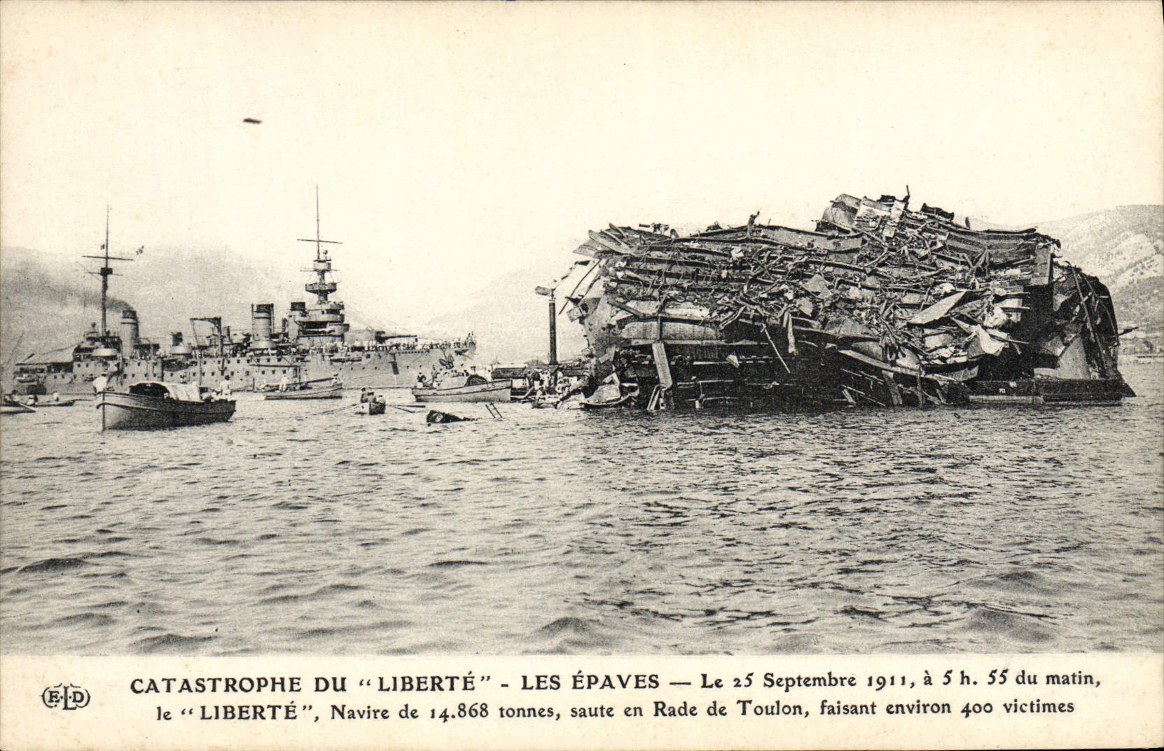 CPA Bateau Guerre Catastrophe du Liberte Les epaves 