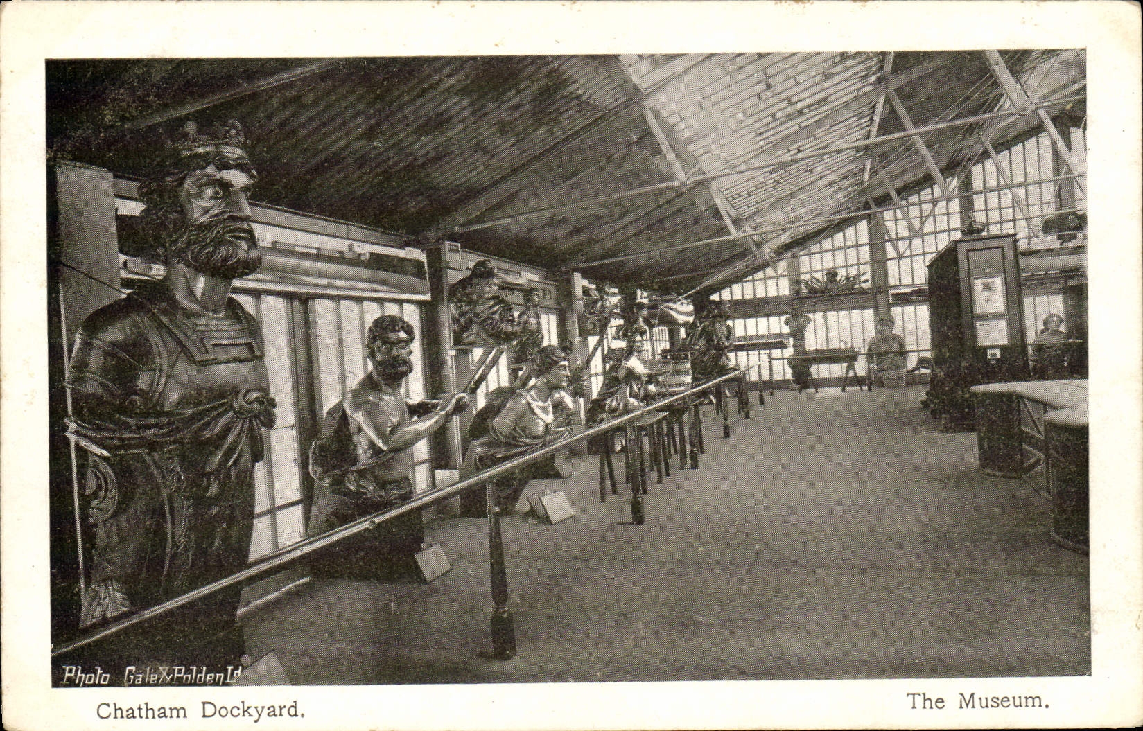 CPA Bateau Guerre Chatham Dockyard The museum