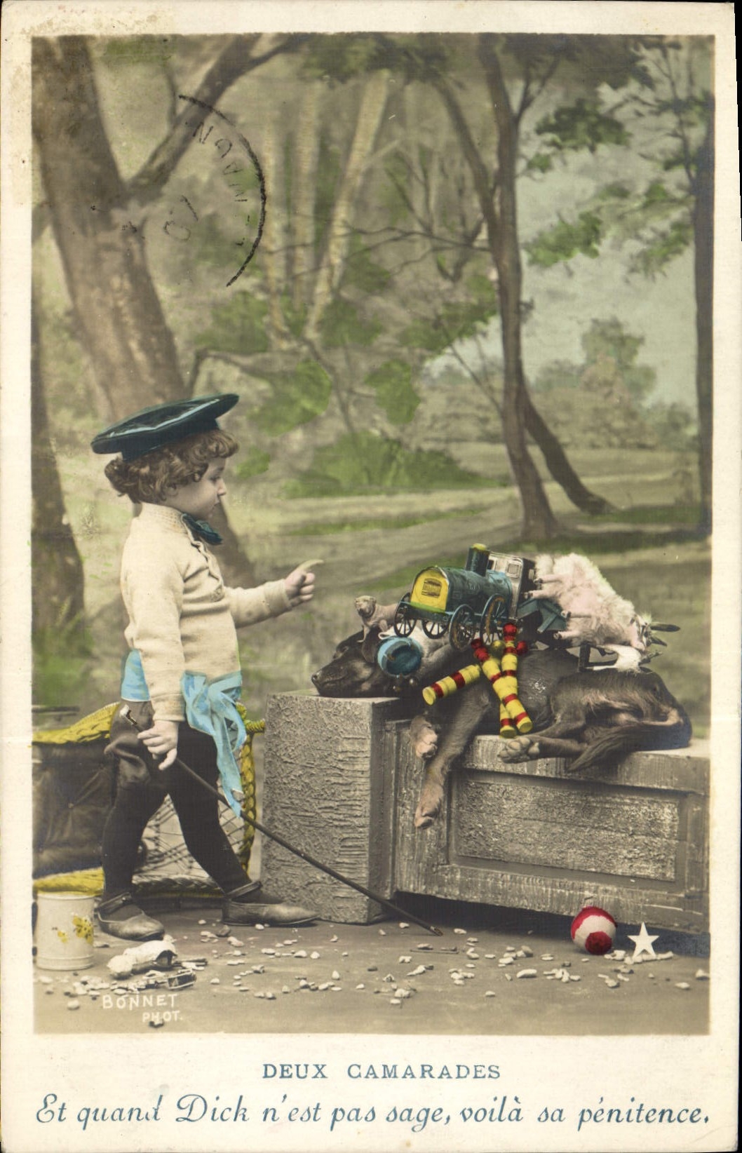 CPA Fantaisie Enfant Chien 