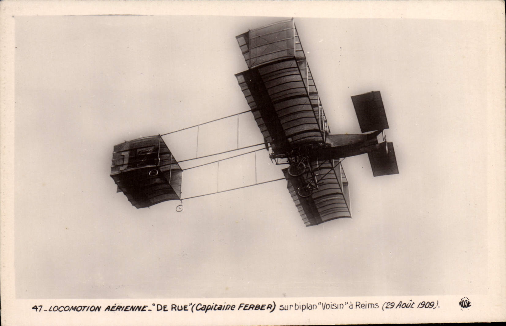 CPA Avion Aviation De Rue Capitaine Ferber sur biplan Voisin a Reims 29 aout 1909