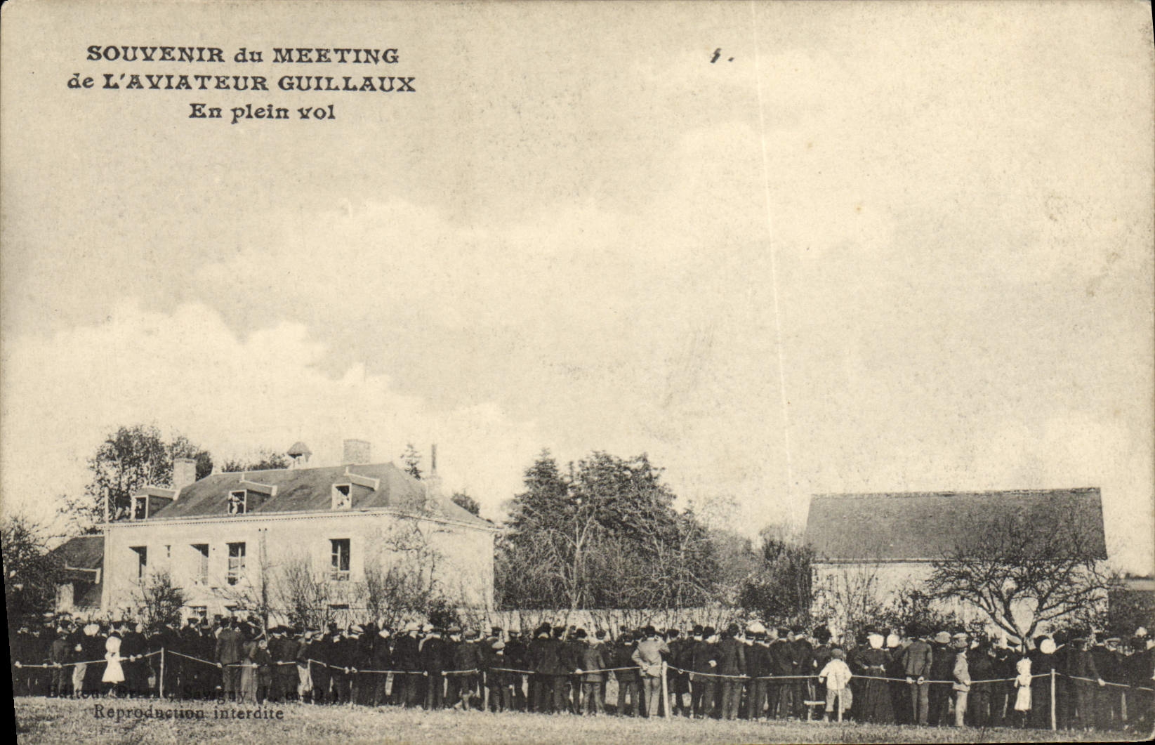 VINTAGE POSTCARD Plane Aviation Souvenir of the meetinfg of the Guillaux aviator in full flight