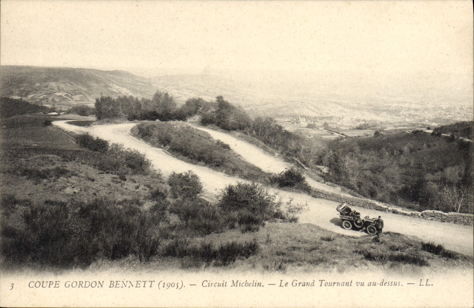 VINTAGE POSTCARD Automobile Cut Gordon Bennett 1905 Michelin Circuit the great turning seen with the top
