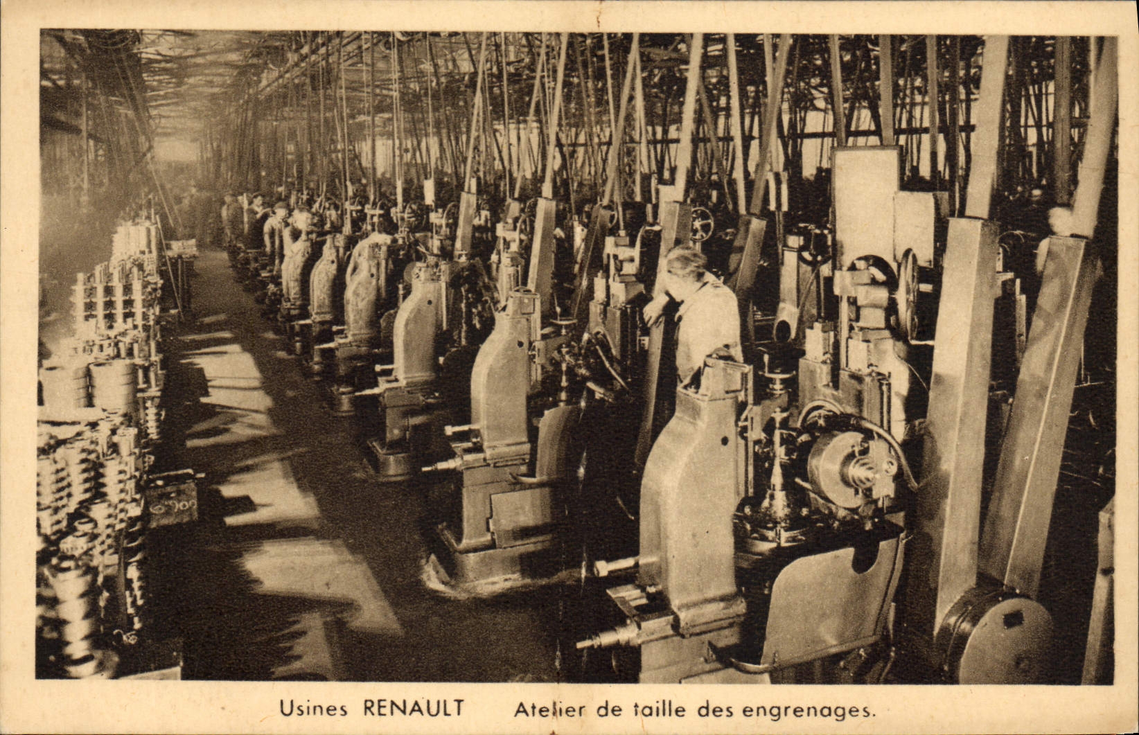 Taller de Renault de las fábricas de automóvil de la POSTAL de la VENDIMIA del tamaño de los engranajes