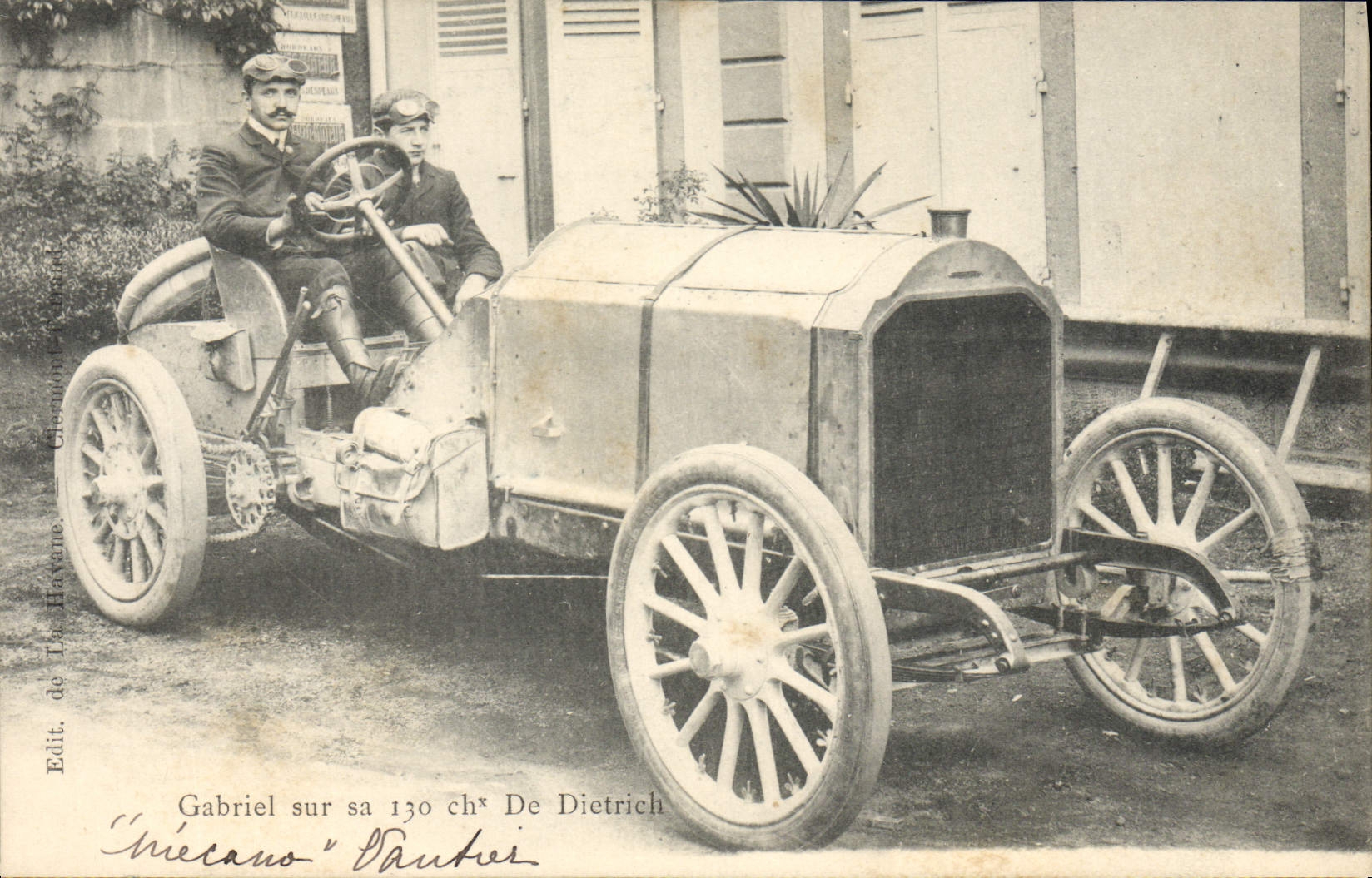 CPA Automobile Gabriel sur sa 130 ch de Dietrich 