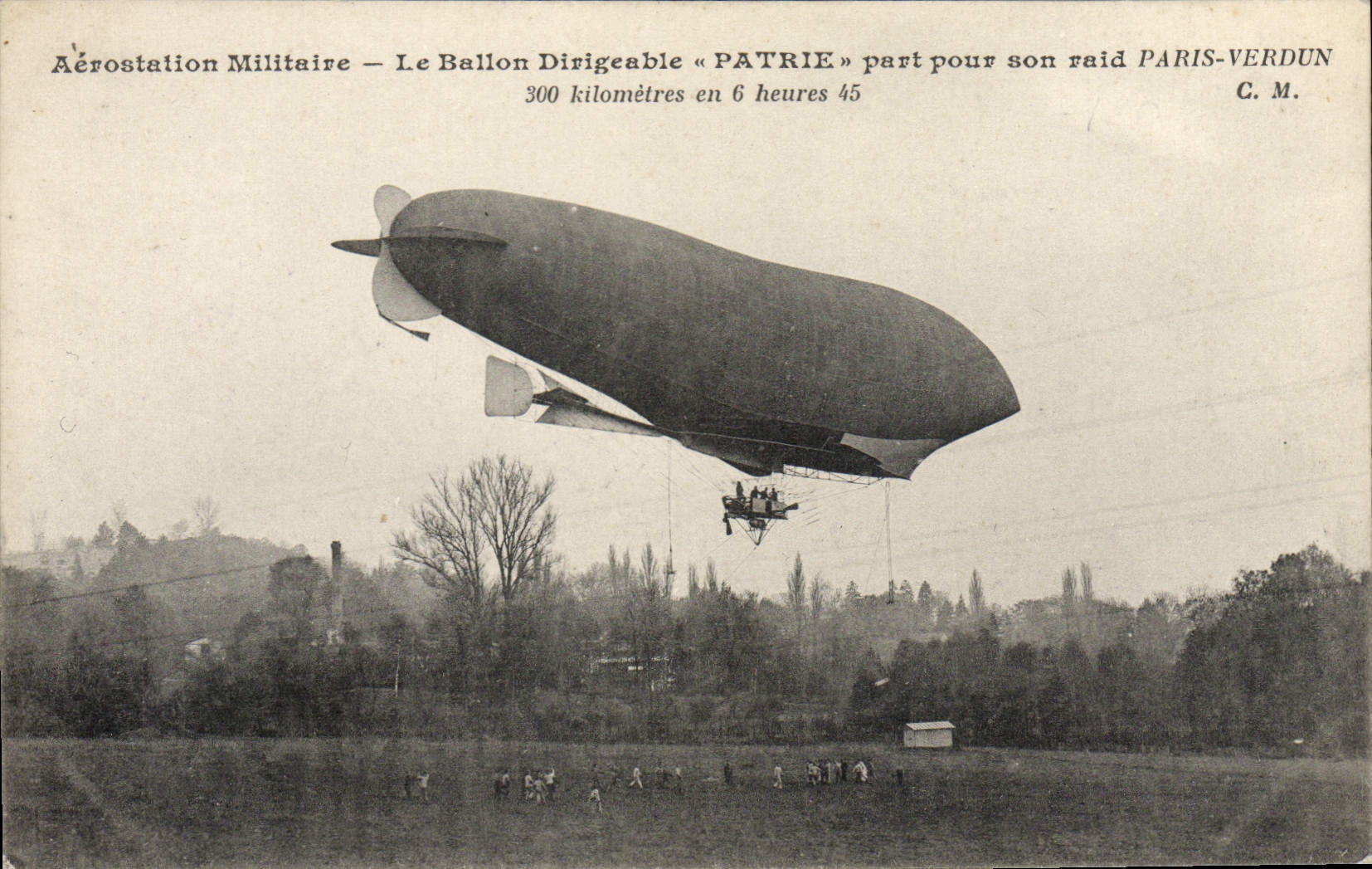 CPA Dirigeable Zeppelin Patrie part pour son raid Paris Verdun