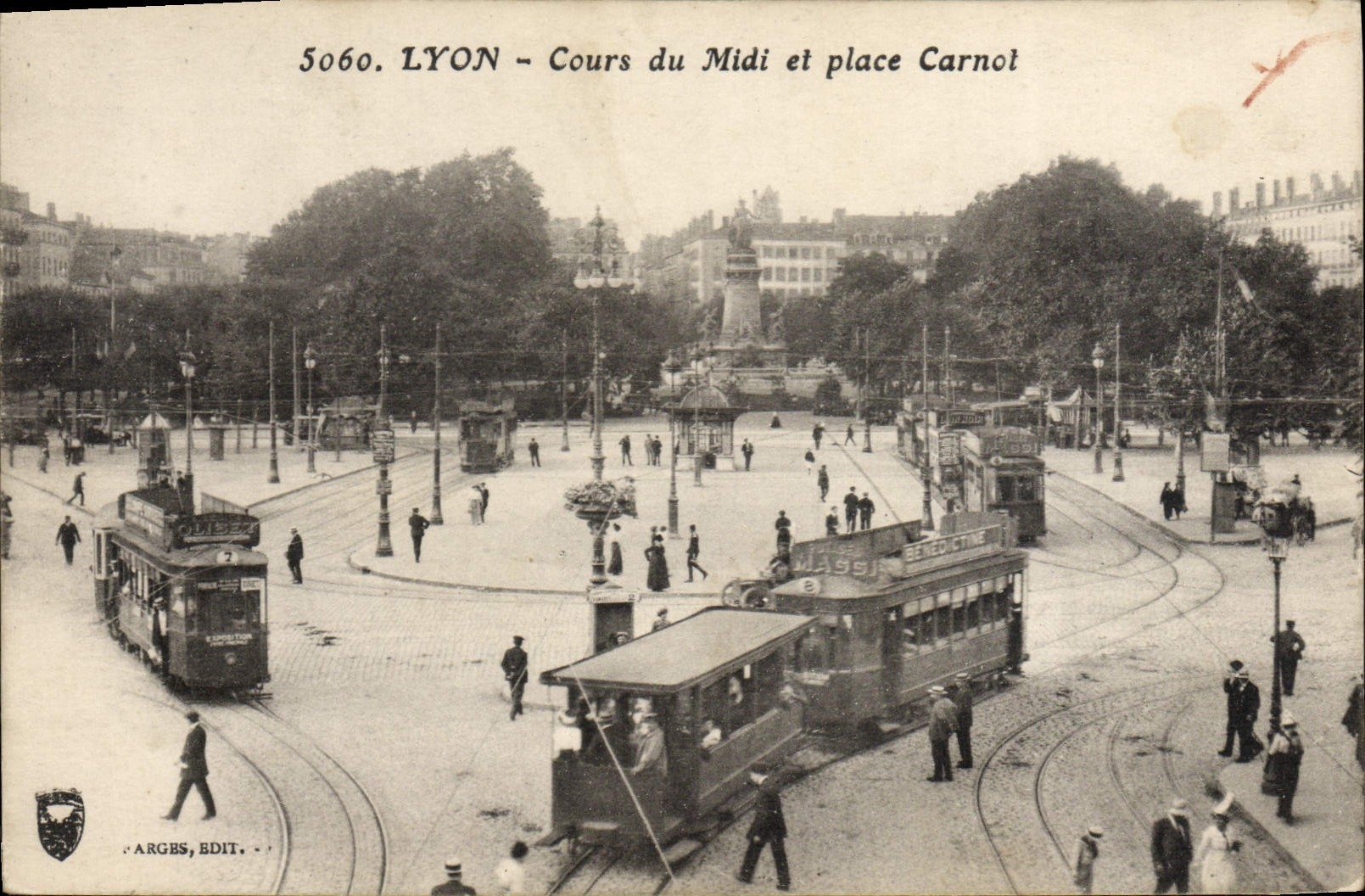 CPA Tramway Lyon Cours du Midi et place Carnot