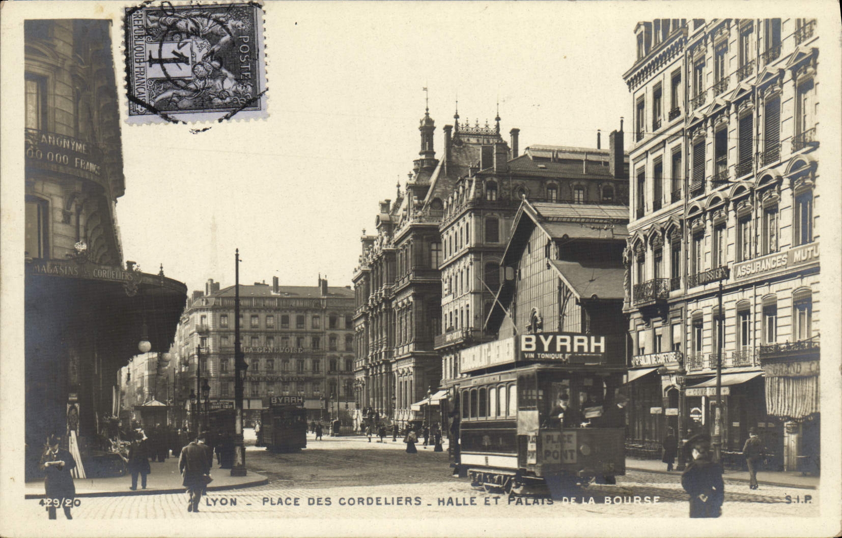 Lugares de Lyon del tranvía de la POSTAL de la VENDIMIA de Cordeliers Halle y paladares de la bolsa de acción de Byrrh