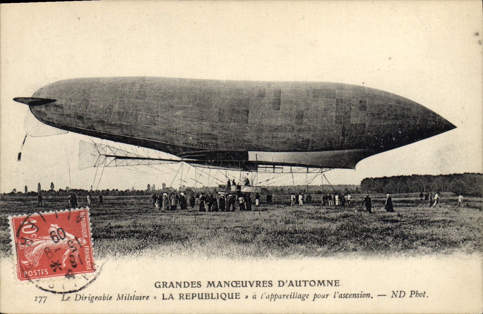 VINTAGE POSTCARD Plane Aviation Airship Zeppelin Large maneouvres of Fall the Republic