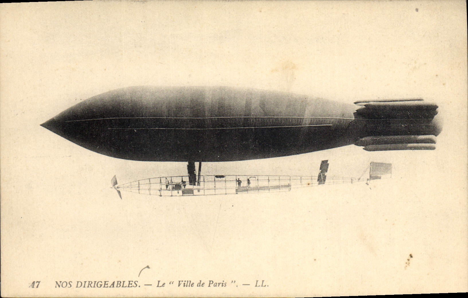 CPA Avion Aviation Dirigeable Zeppelin Ville de Paris