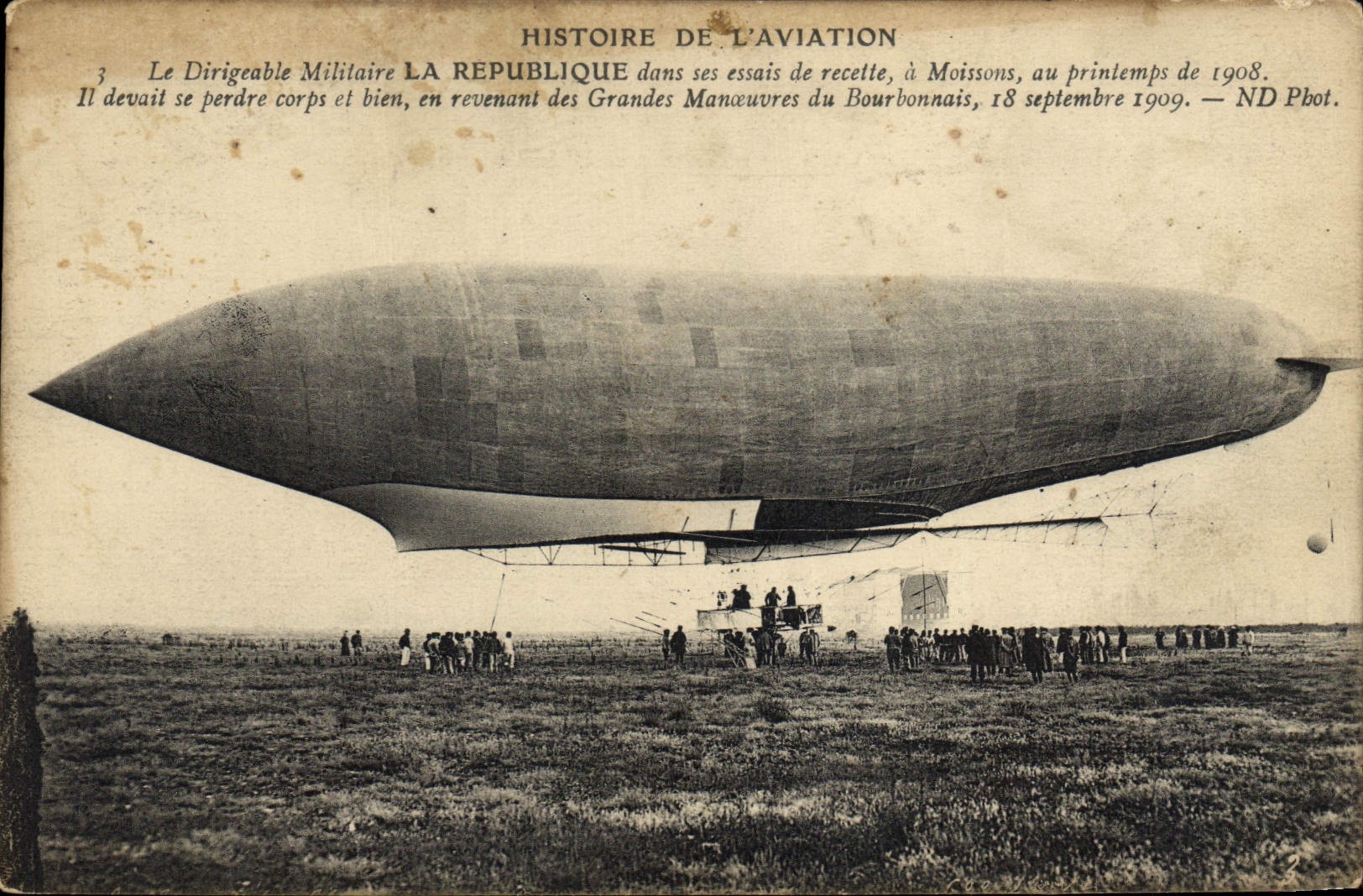 CPA Avion Aviation Dirigeable Zeppelin La Republique Moissons