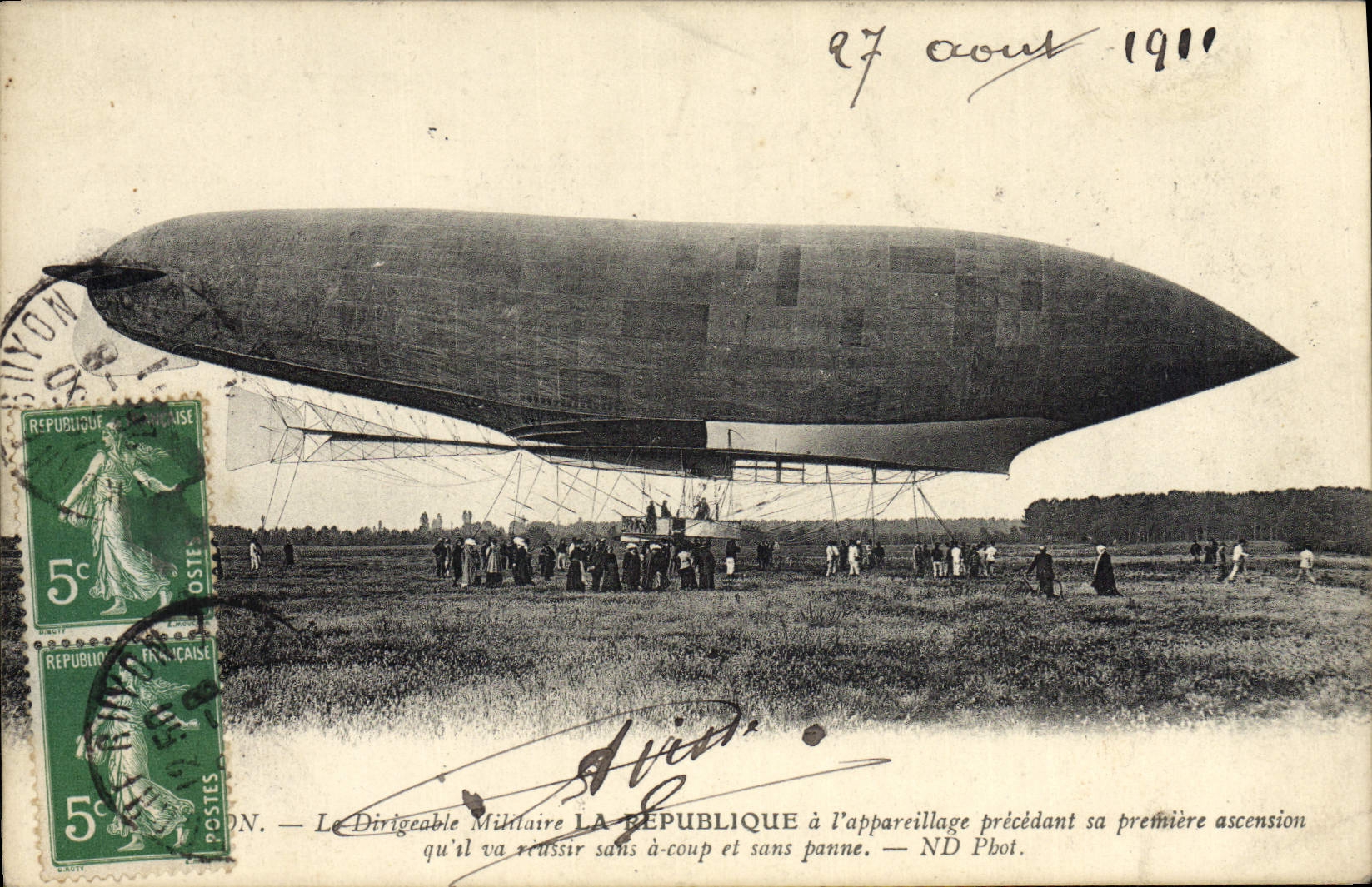 CPA Avion Aviation Dirigeable Zeppelin La Republique a l'appareillage