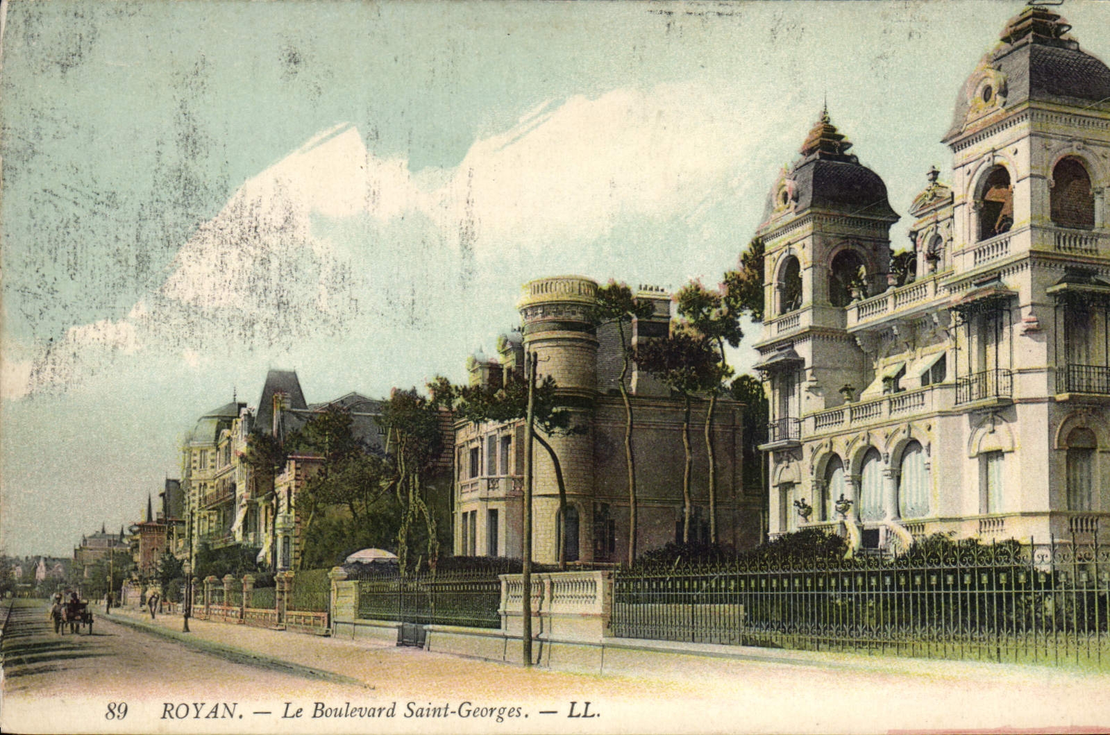 VINTAGE POSTCARD Royan the Holy Boulevard Georges