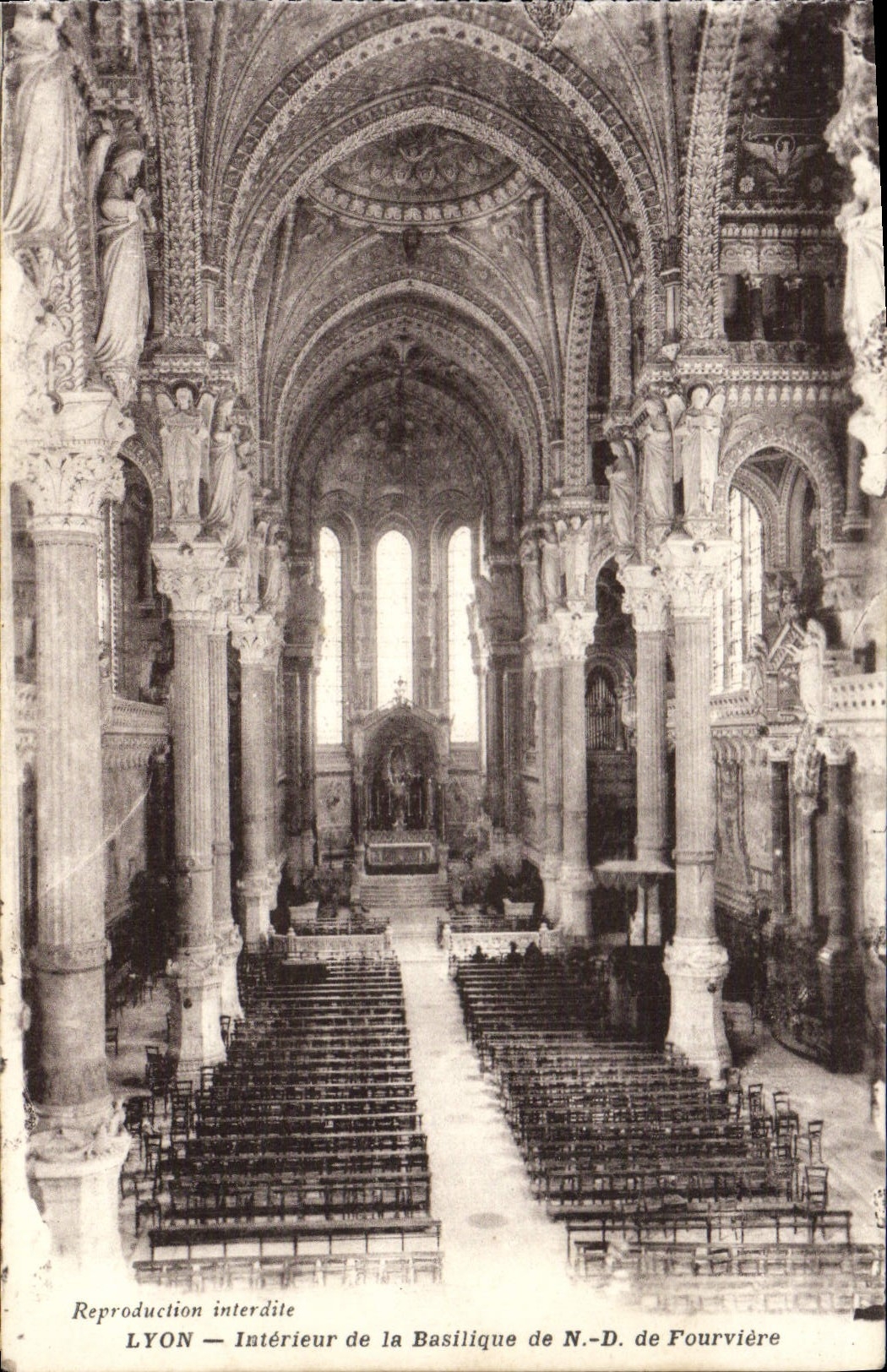 CPA Lyon Interieur de la Basilique de Notre Dame de Fourviere