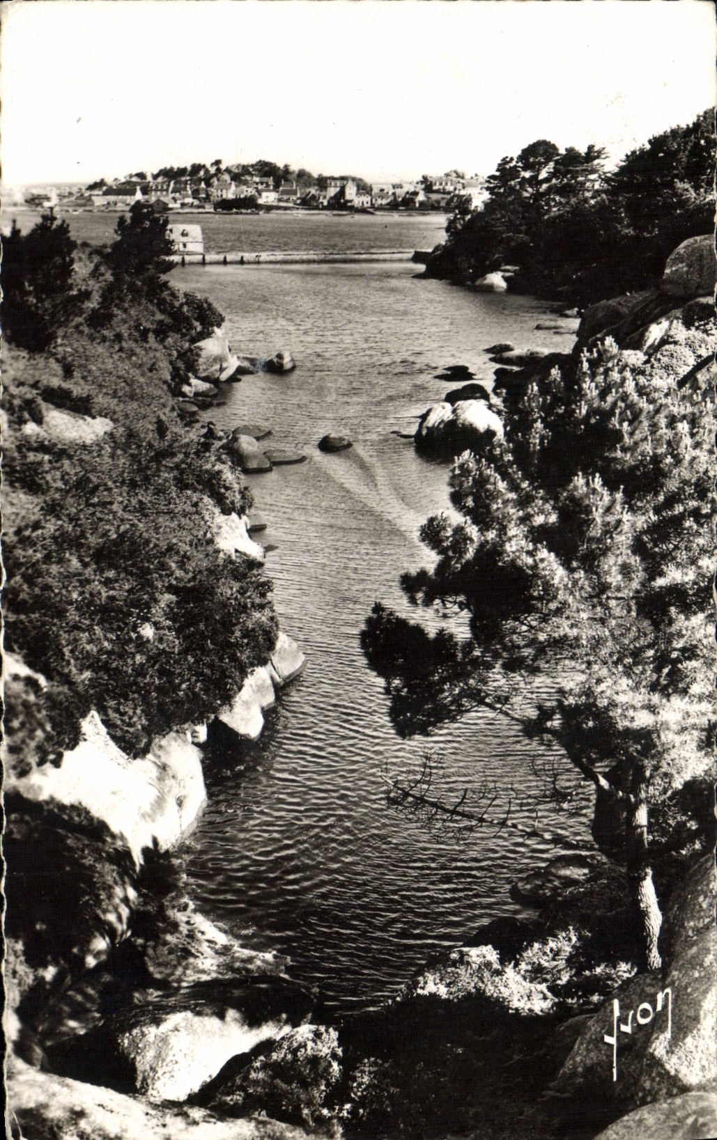 MODERN CARD Ploumanach In Perros Guirec Valley of Traouieres