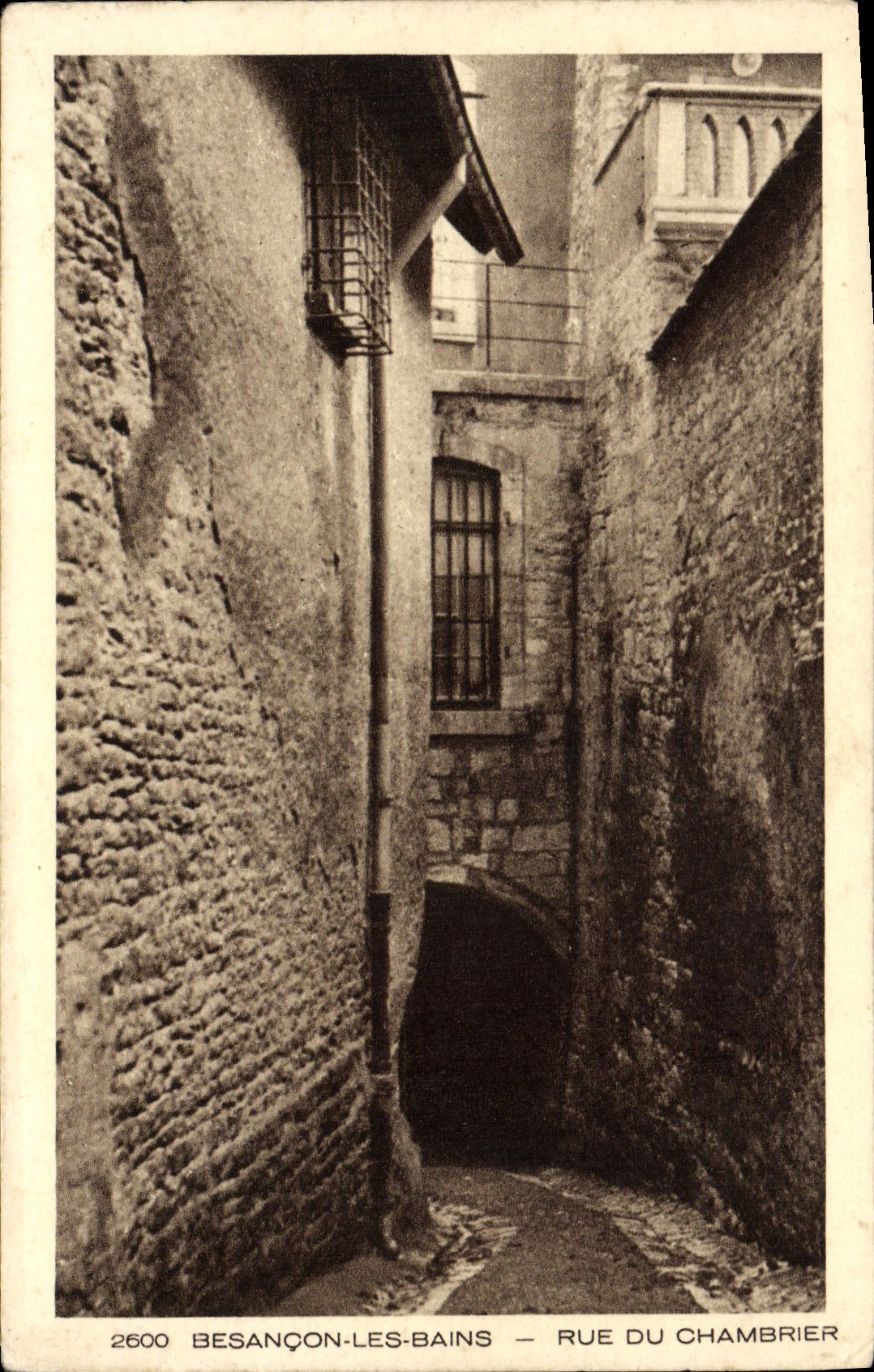 Calle de Besanzón de la POSTAL de la VENDIMIA les Bains de Chambrier