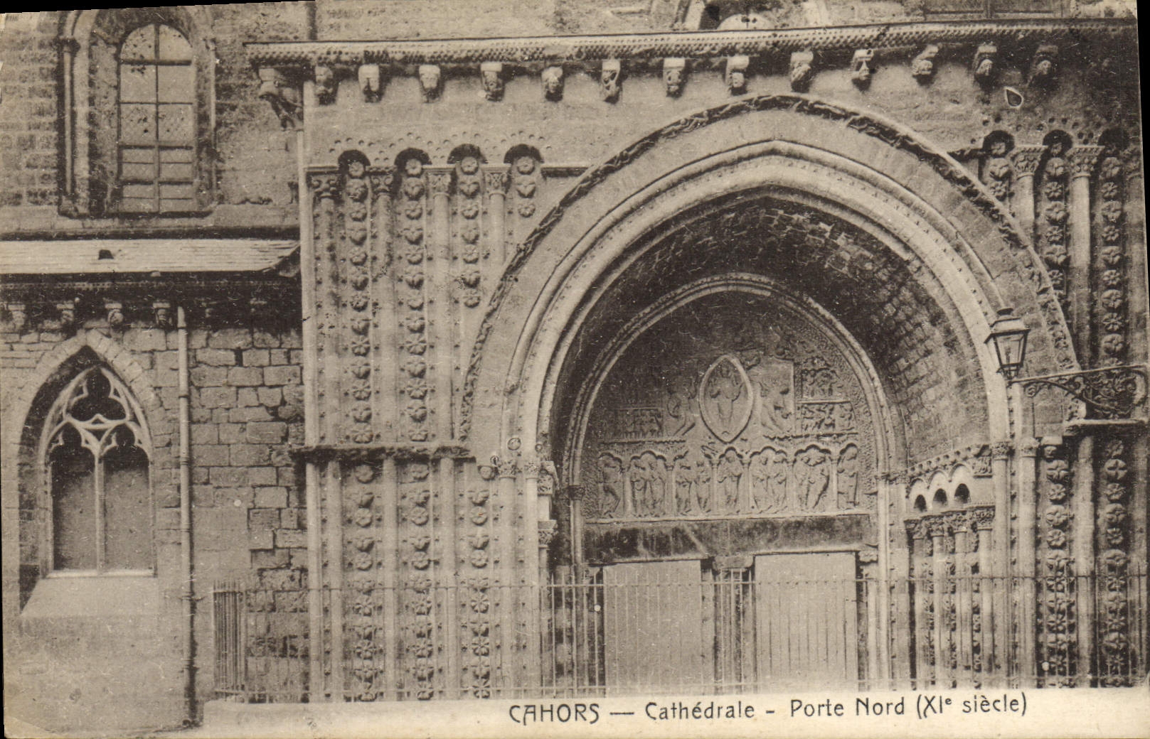 La POSTAL Cahors Cathedrale de la VENDIMIA lleva norteño