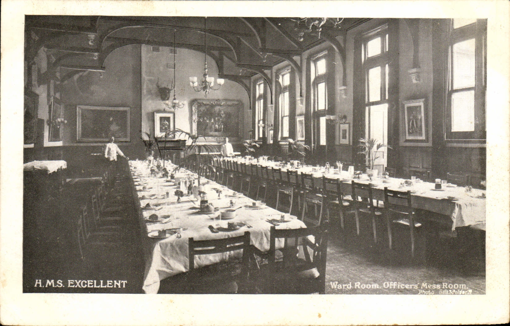 VINTAGE POSTCARD Bateau HMS Excel Ward room Officers Mess room