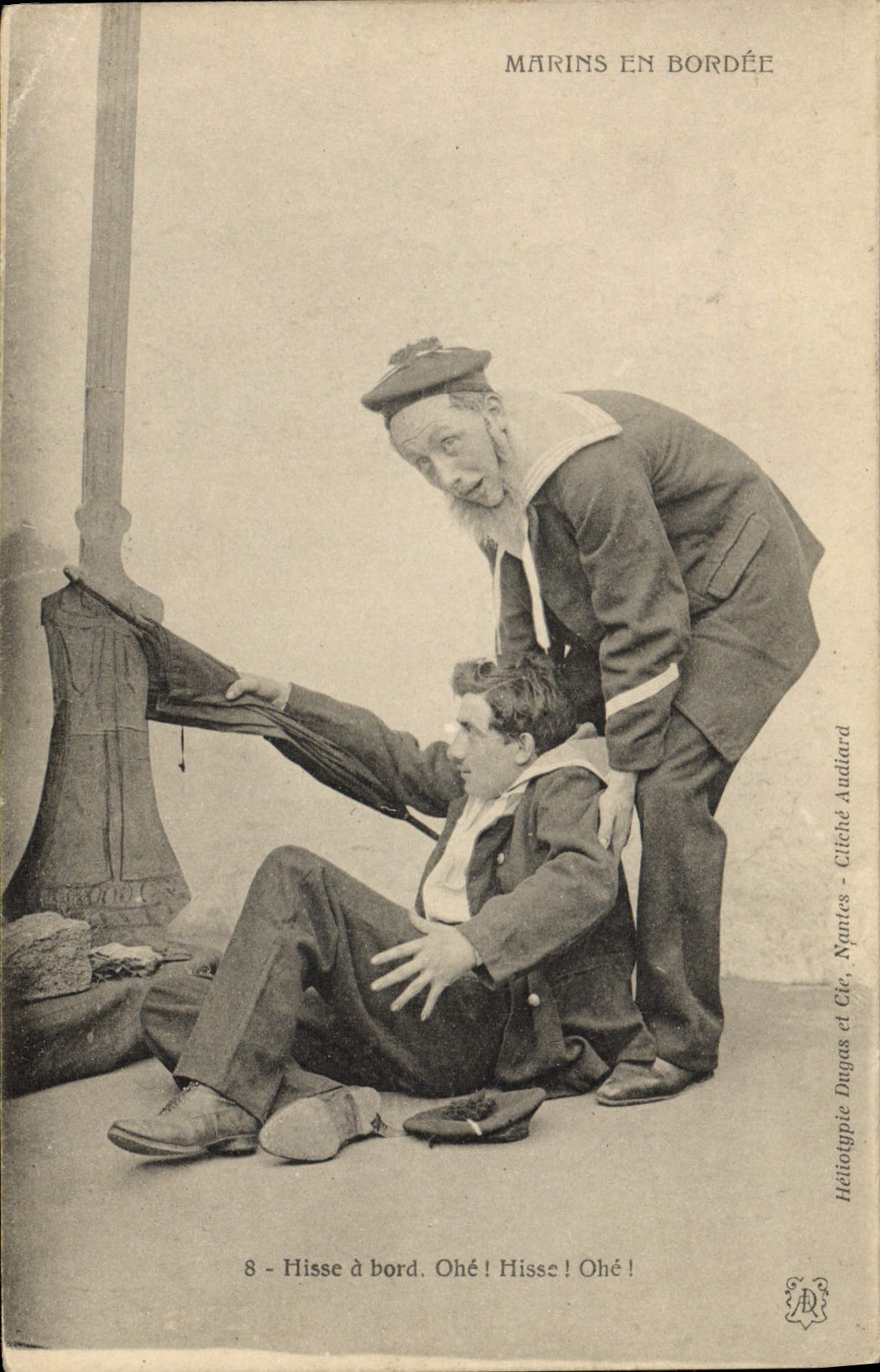 VINTAGE POSTCARD Bateau Sailors Hoists has edge