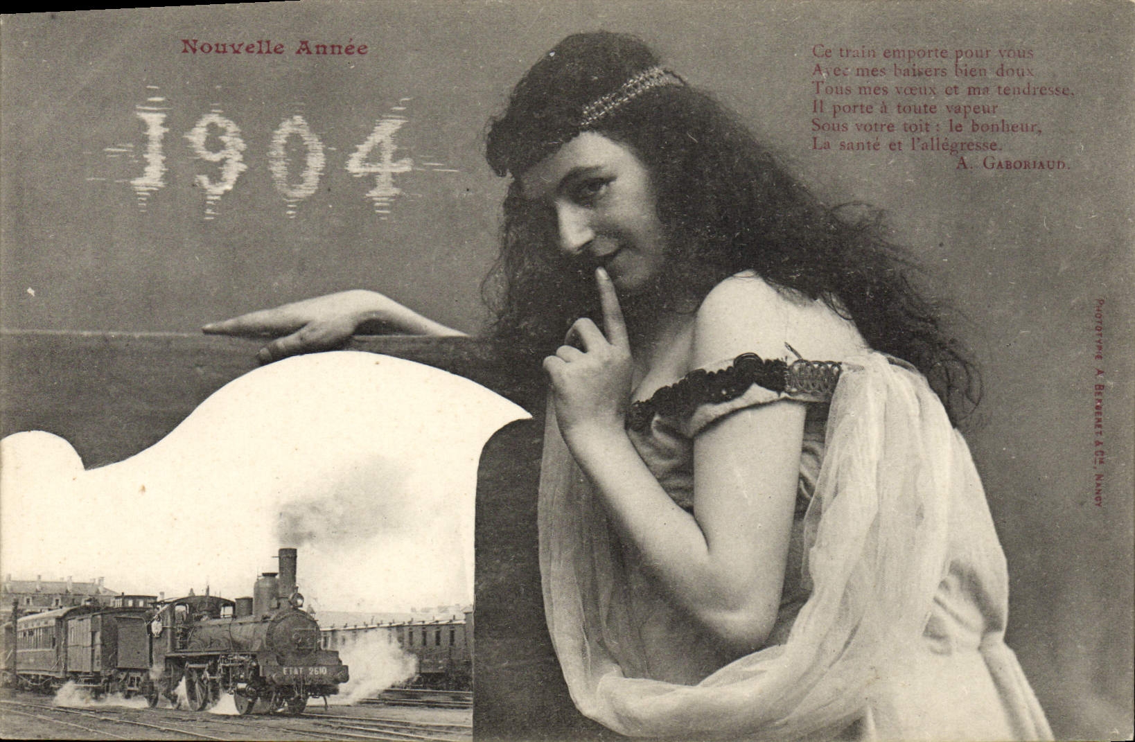 VINTAGE POSTCARD Train Woman Year 1904