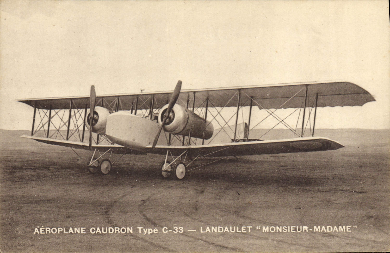 CPA Avion Aviation Aeroplane Caudron Type C33 Landaulet Monsieur Madame