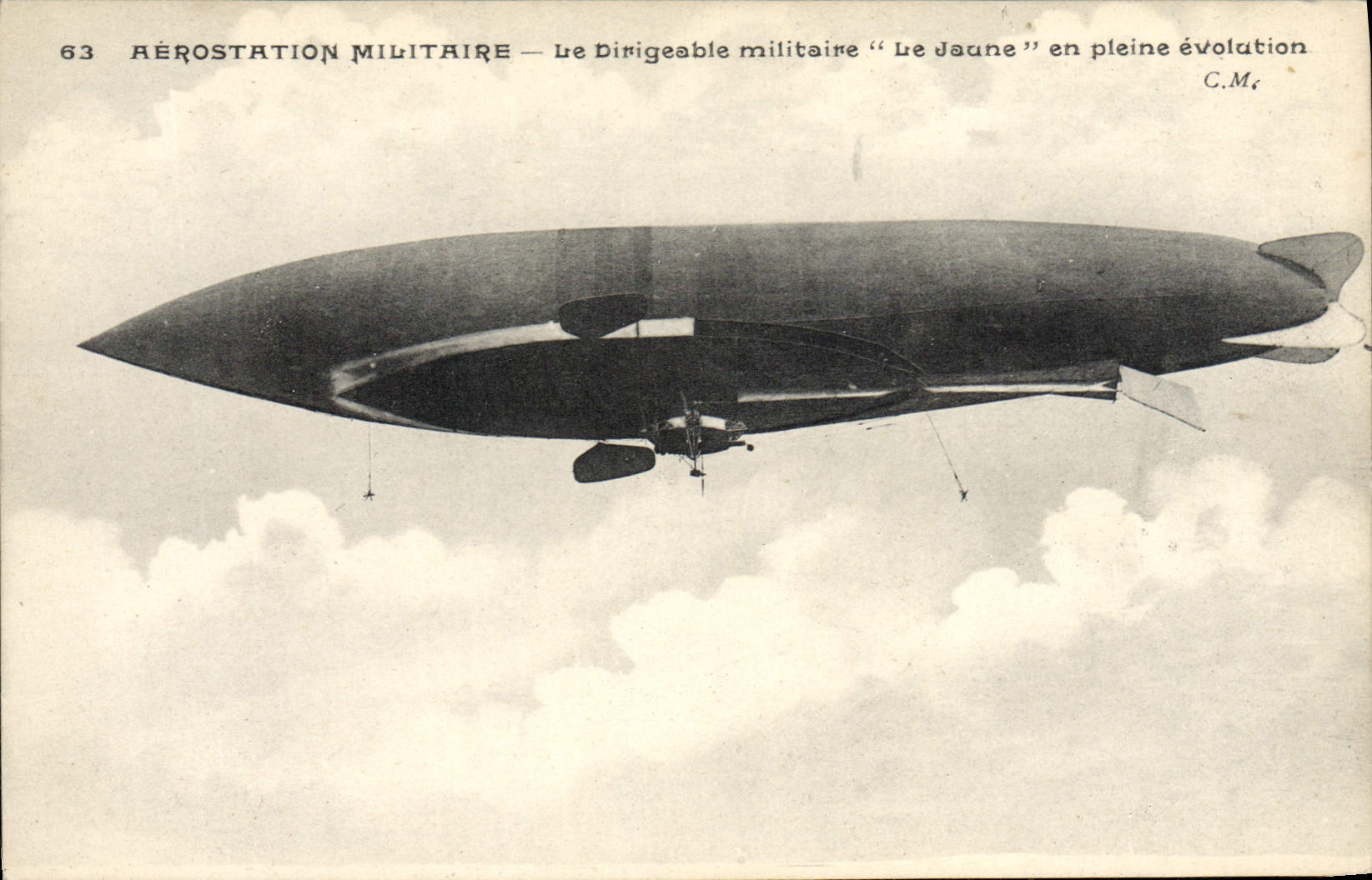 CPA Avion Aviation Dirigeable Zeppelin Le dirigeable militaire Le Jaune en pleine evolution 