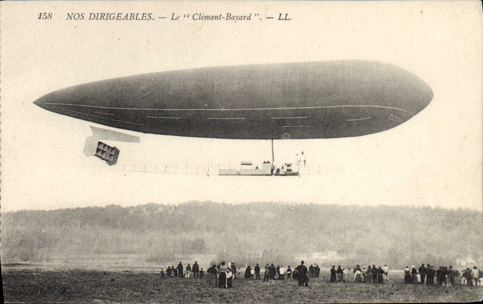 CPA Avion Aviation Dirigeable Zeppelin Le Clement Bayard