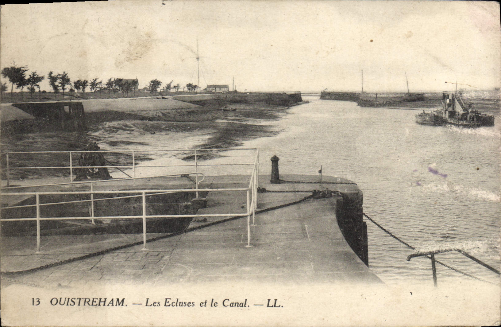 VINTAGE POSTCARD Ouistreham Locks and the Canal