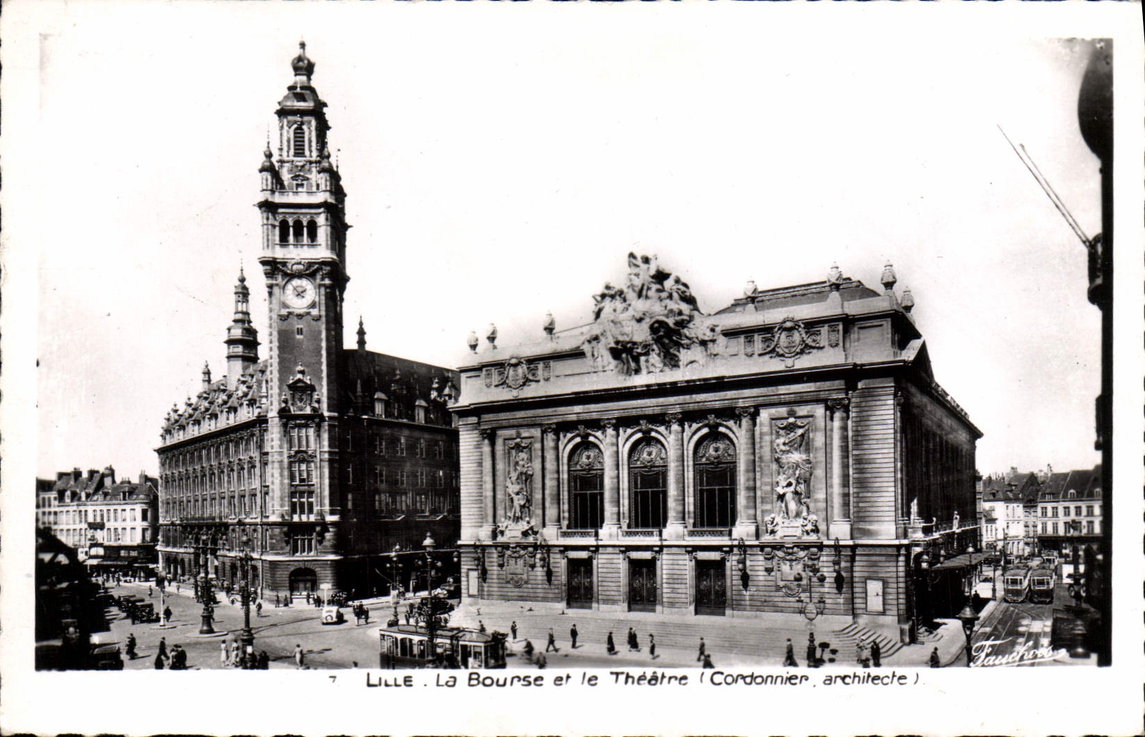 CPM Lille La Bourse et le Theatre Cordonnier Architecte