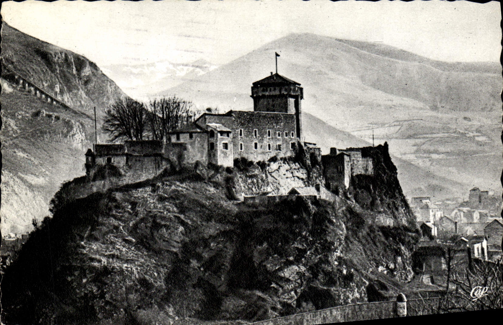 POSTAL MODERNA pesado el castillo fuerte