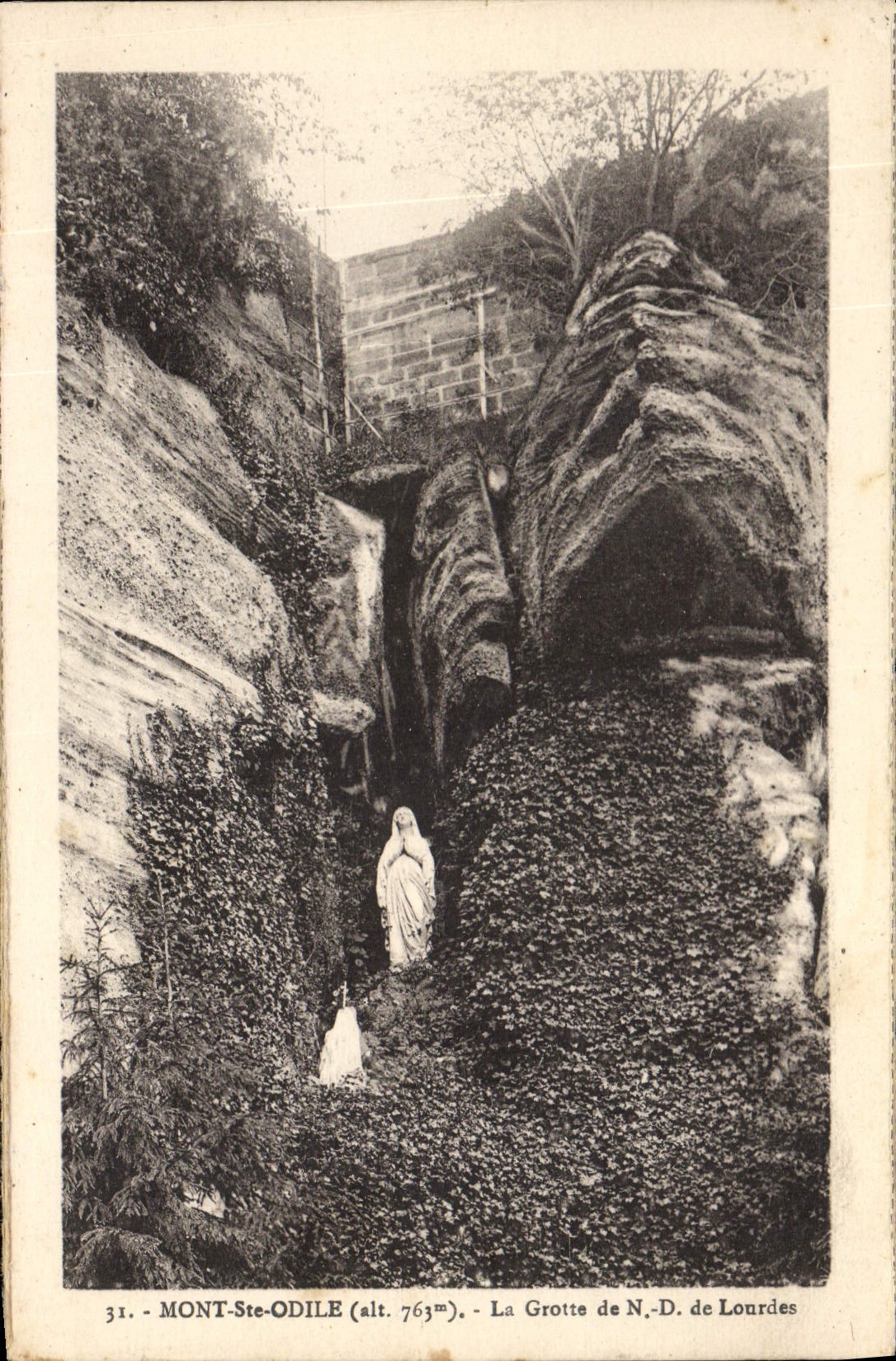 VINTAGE POSTCARD Mount co. Odile the ND Cave of Doors