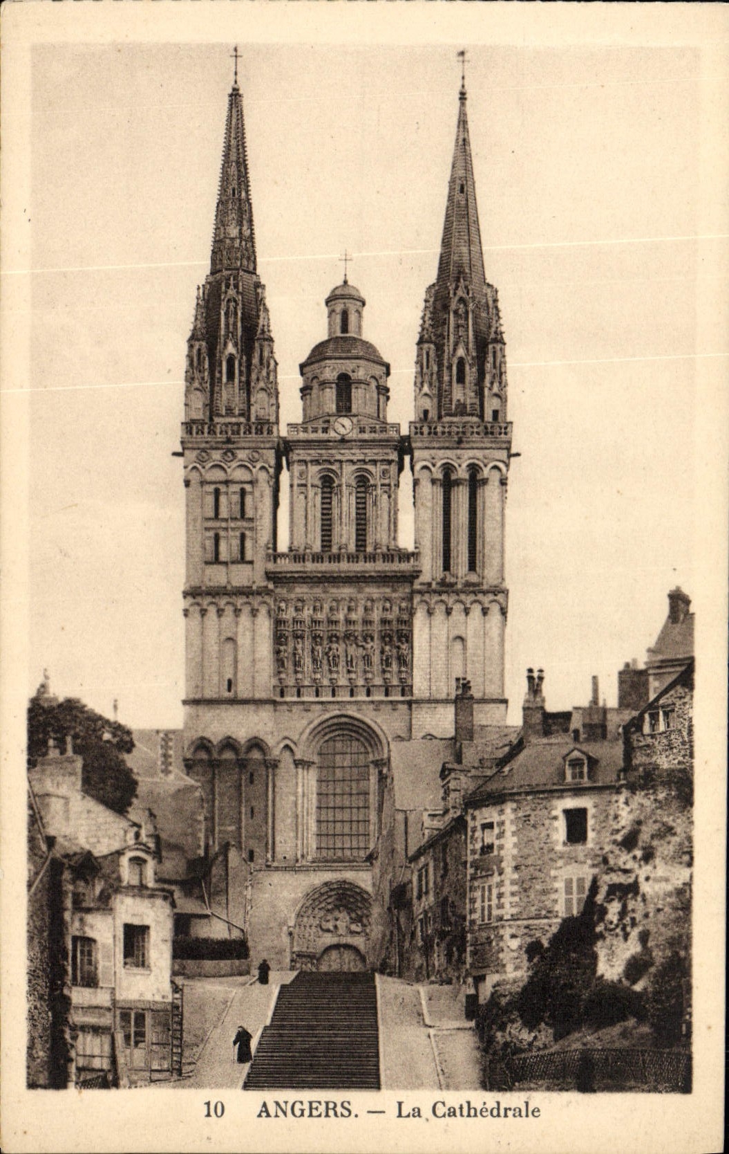 CPA Angers La Cathedrale