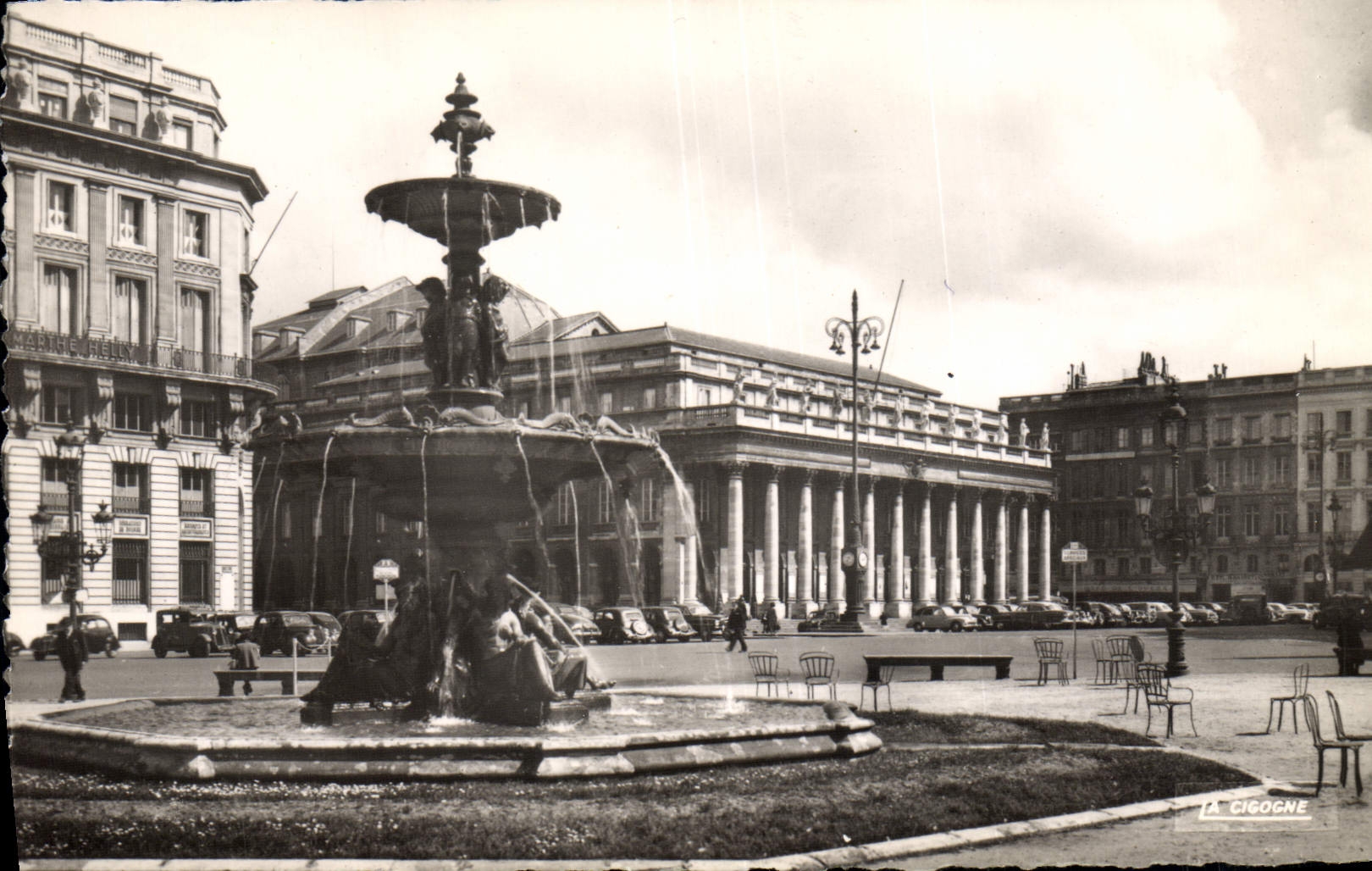 CPM Bordeaux Place de la Comedie