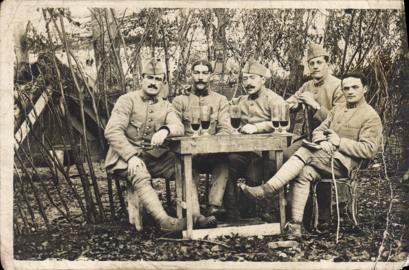 CARTE PHOTO Soldats Militaria