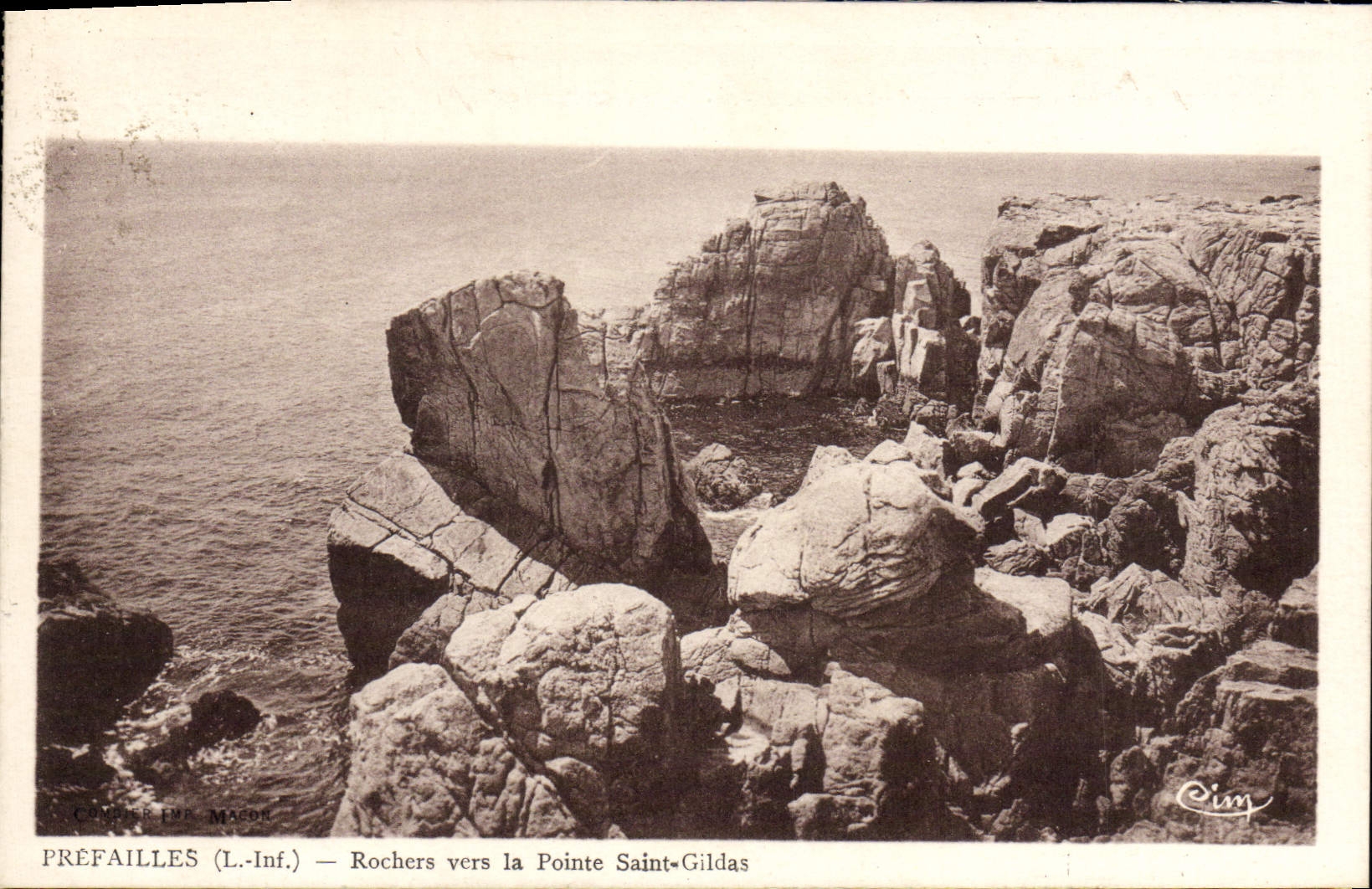 VINTAGE POSTCARD Prefailles Rocks towards the Point Gildas Saint