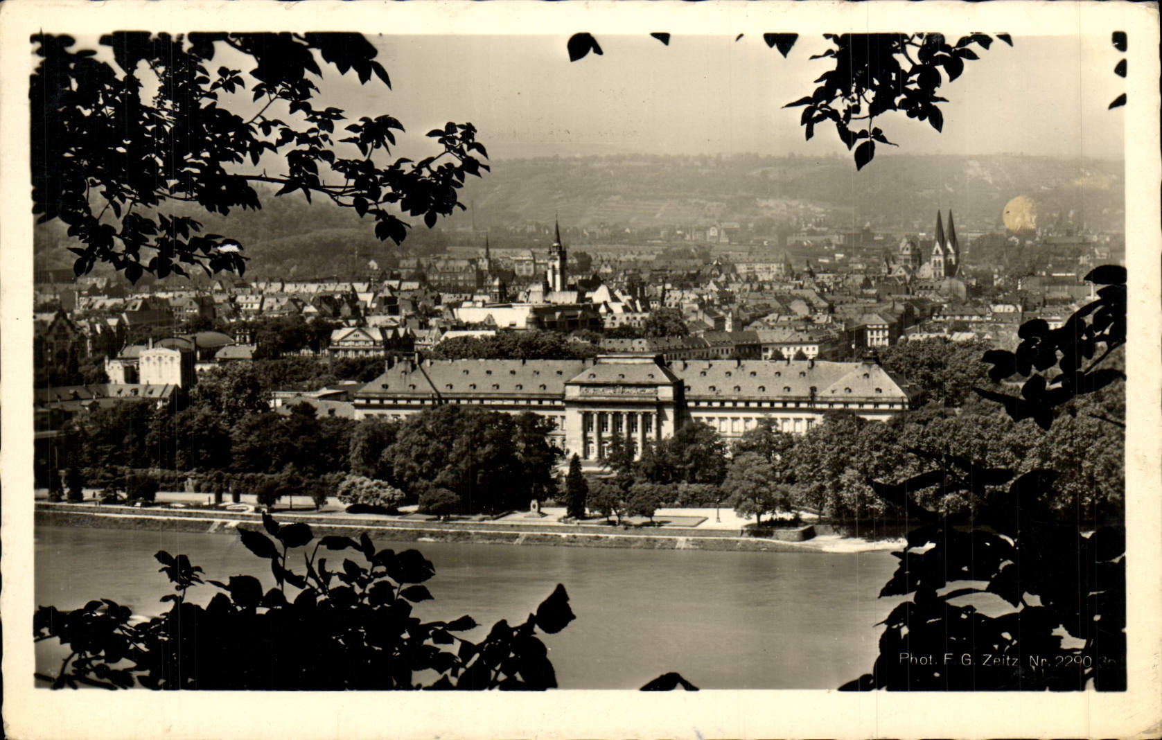 VINTAGE POSTCARD Coblentz the Castle of Coblentz