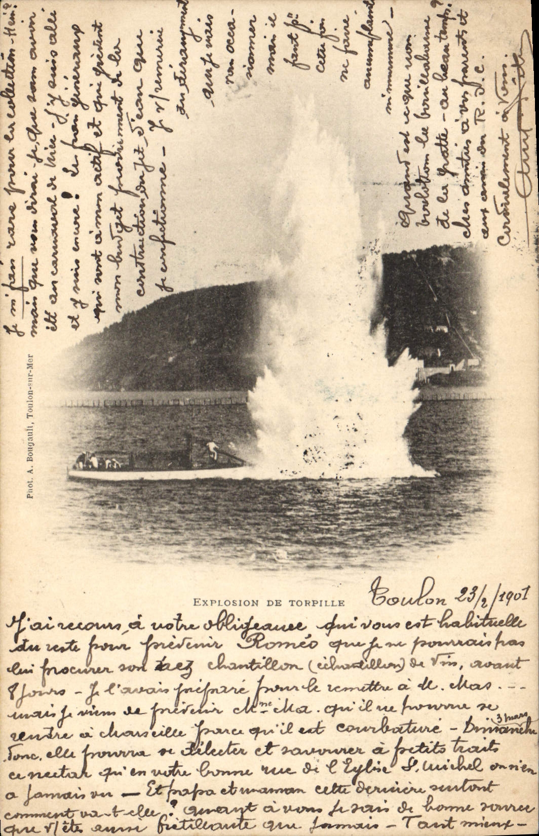VINTAGE POSTCARD Warship Explosion of torpedo