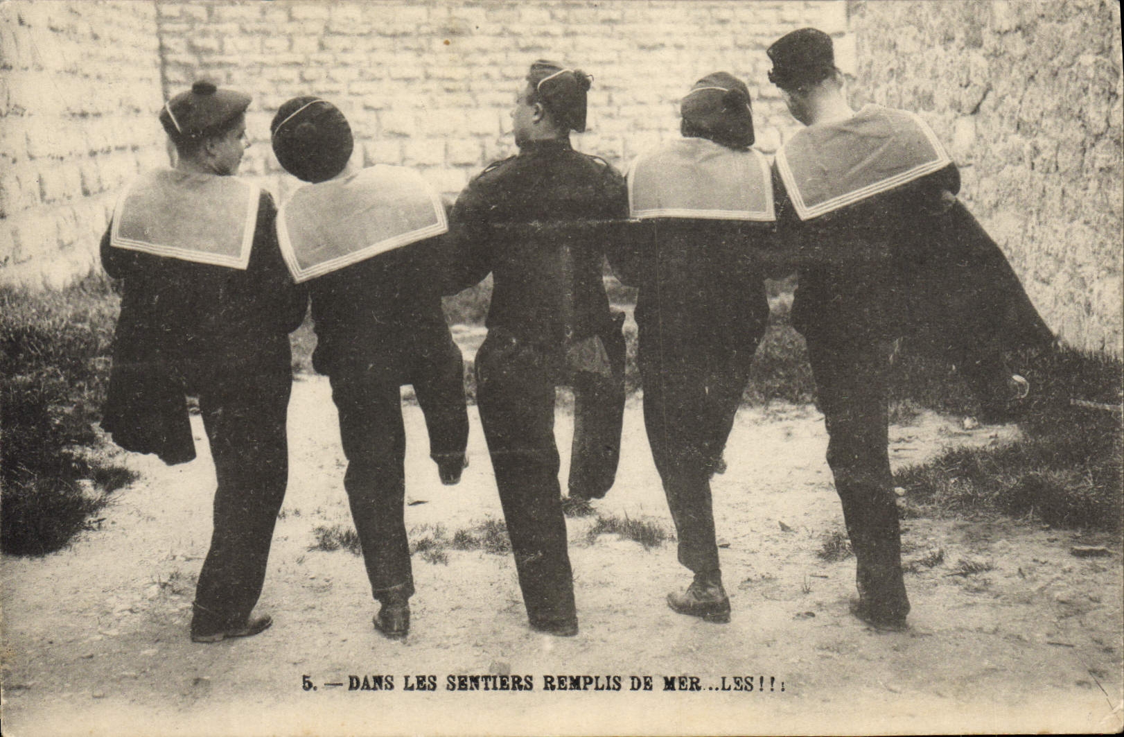 VINTAGE POSTCARD Warship Sailors In the paths filled with sea