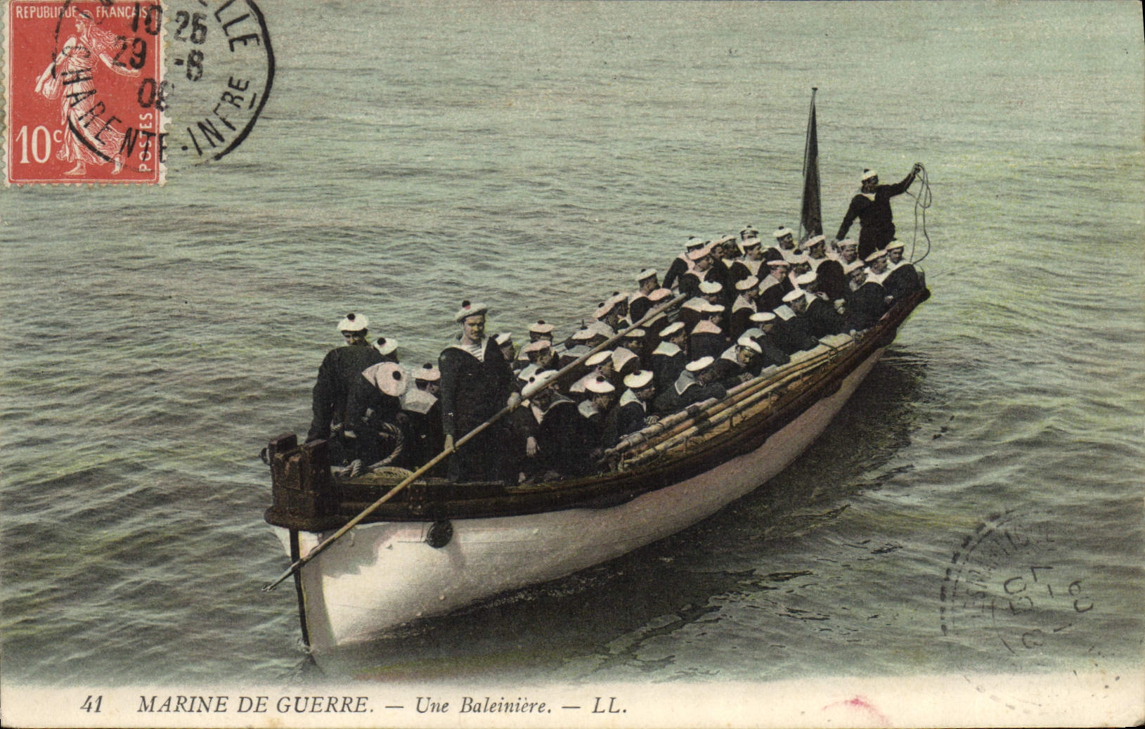 CPA Bateau de guerre Une baleiniere