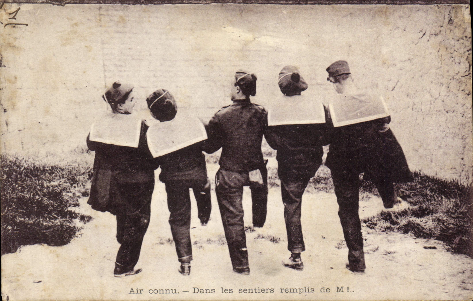 VINTAGE POSTCARD Warship Sailors Air known In the paths filled with SEMI