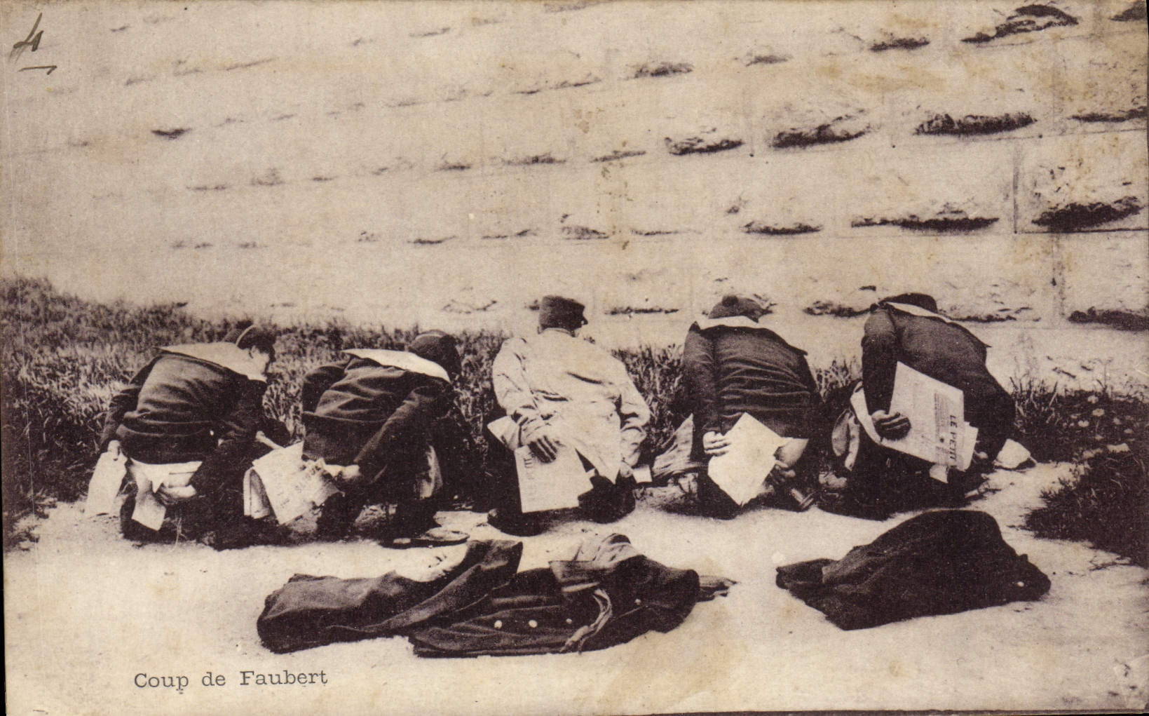 VINTAGE POSTCARD Warship Sailors Blow of Faubert